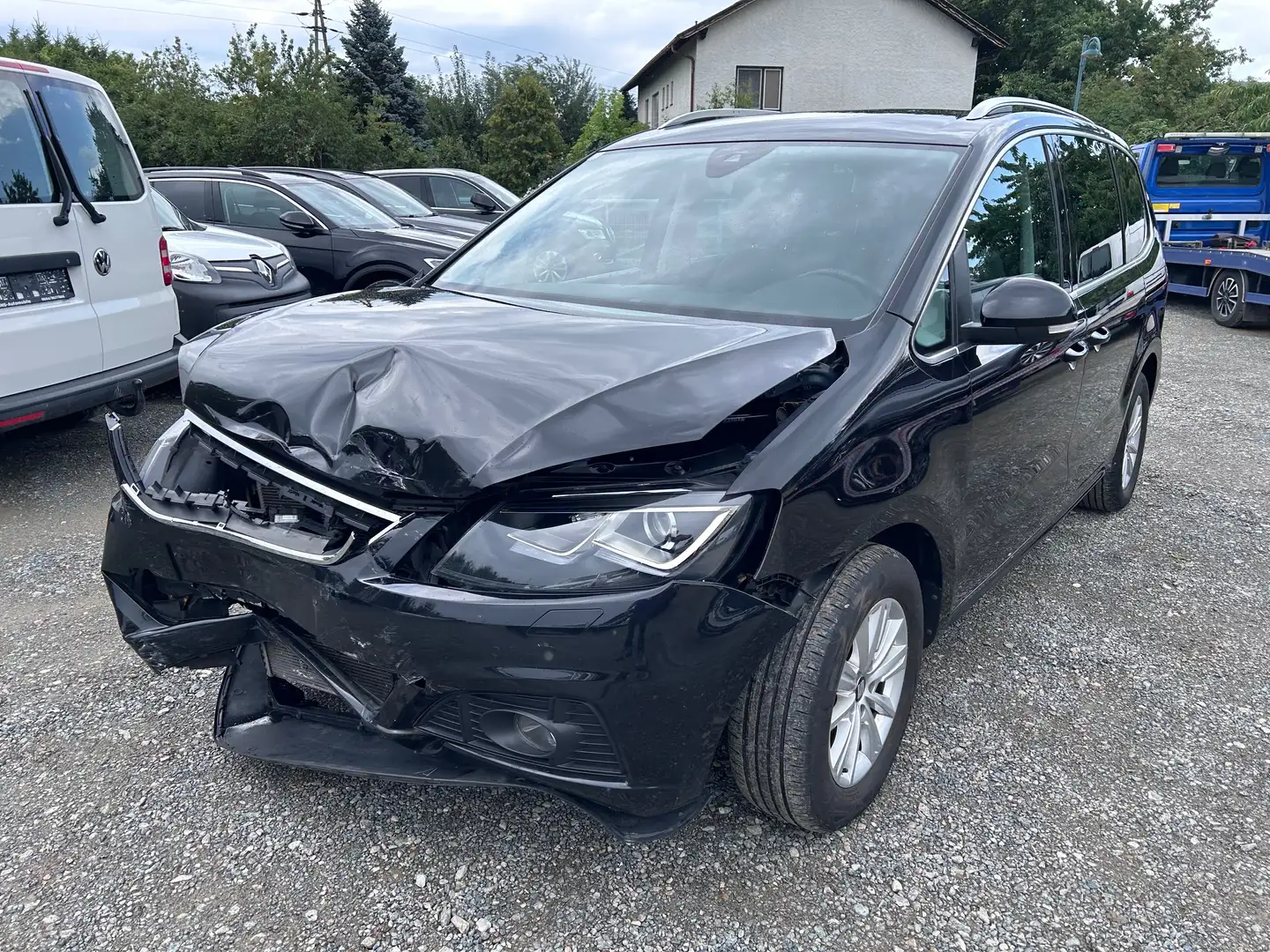 SEAT Alhambra 1:4 TSI Navigation Xenon Kamera Unfallauto Schwarz - 1