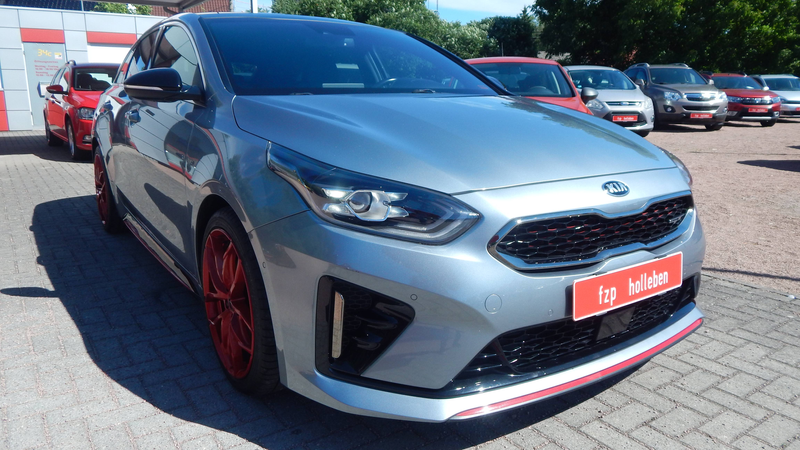 Kia ProCeed / pro_cee'd GT — photo 7