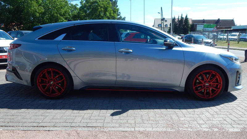 Kia ProCeed / pro_cee'd GT — photo 6