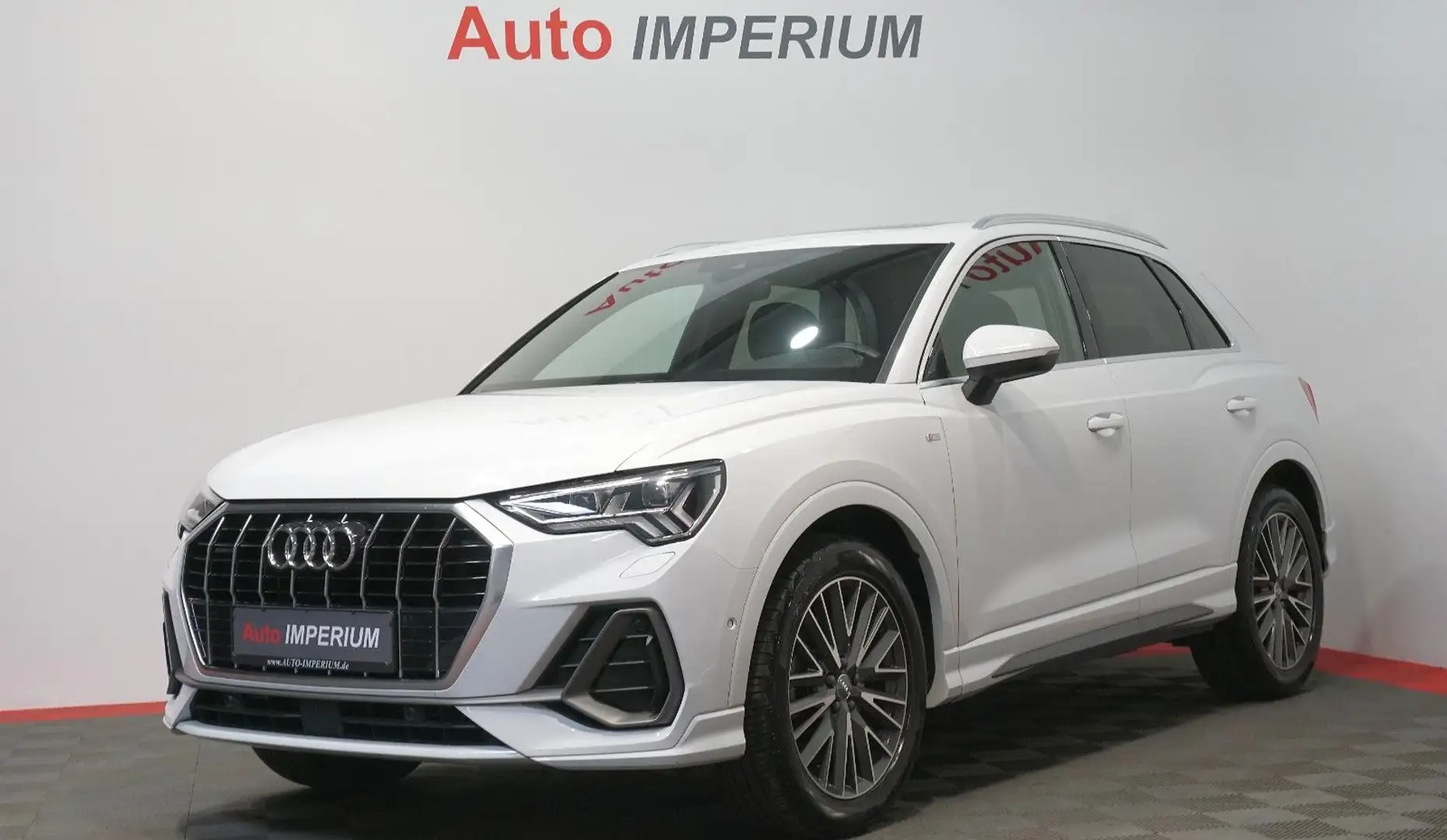 Audi Q3 45 TFSI quattro S line*ACC*PANO*RFK*MATRIX*BO Weiß - 1