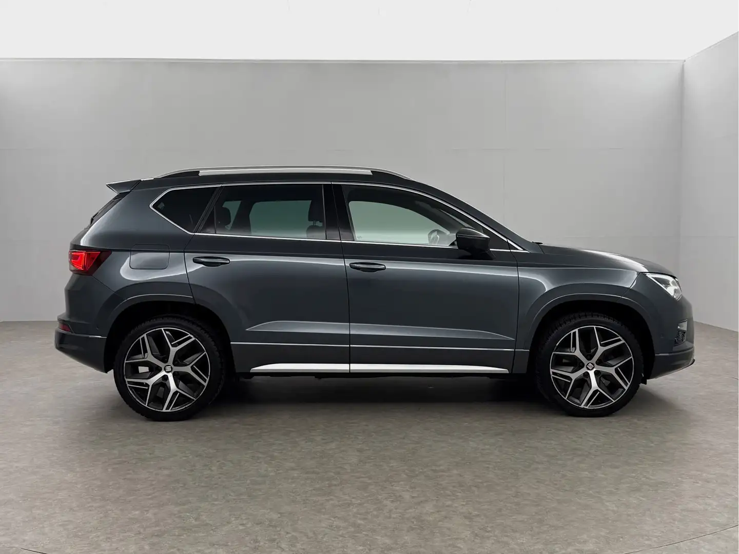 SEAT Ateca 1.5 TSI FR Business Intense 150PK 360Camera Sfeerv Gris - 2
