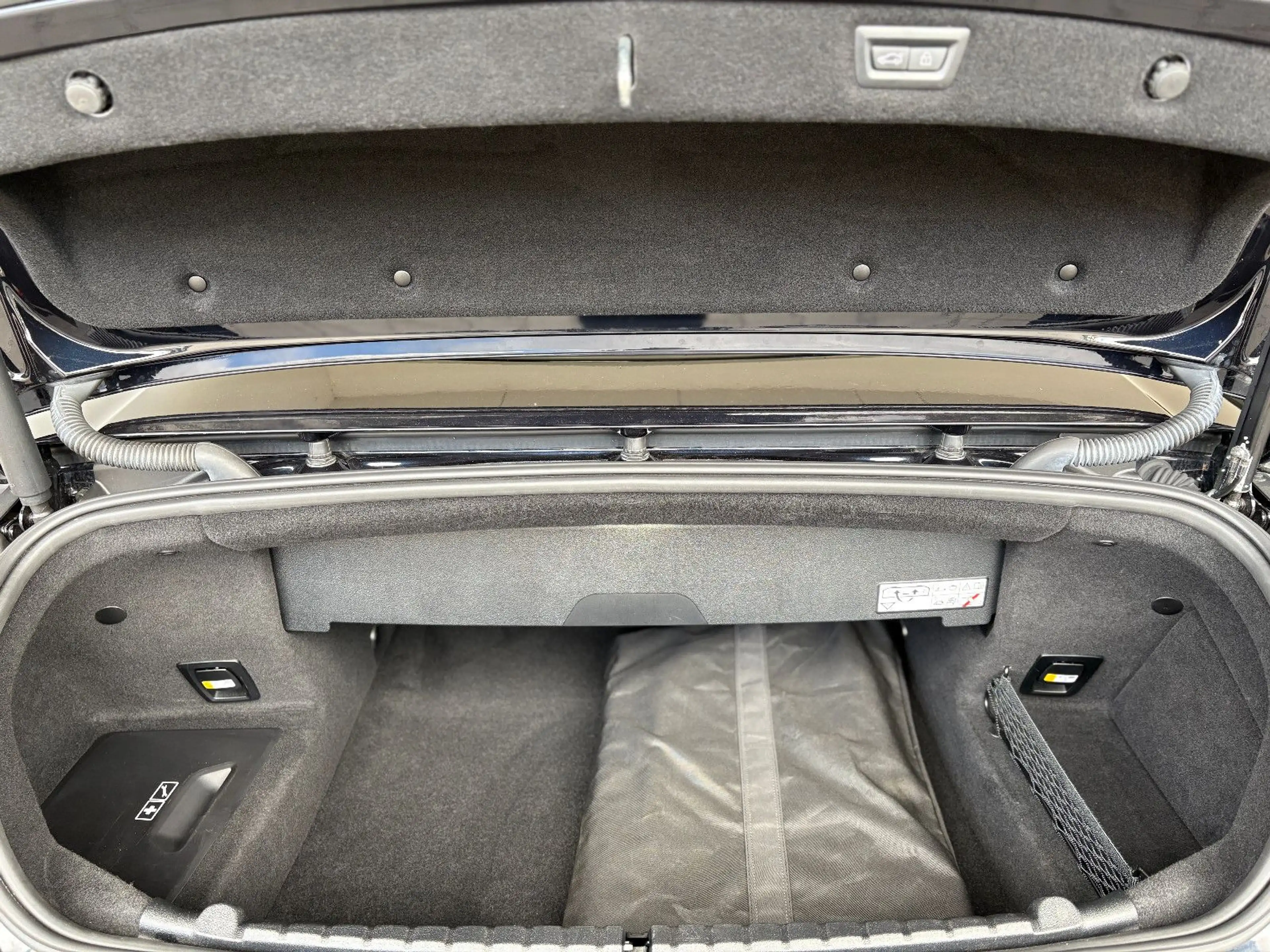 BMW 840 i xDrive Leder Navi Sport HUD CockpProf — photo 12