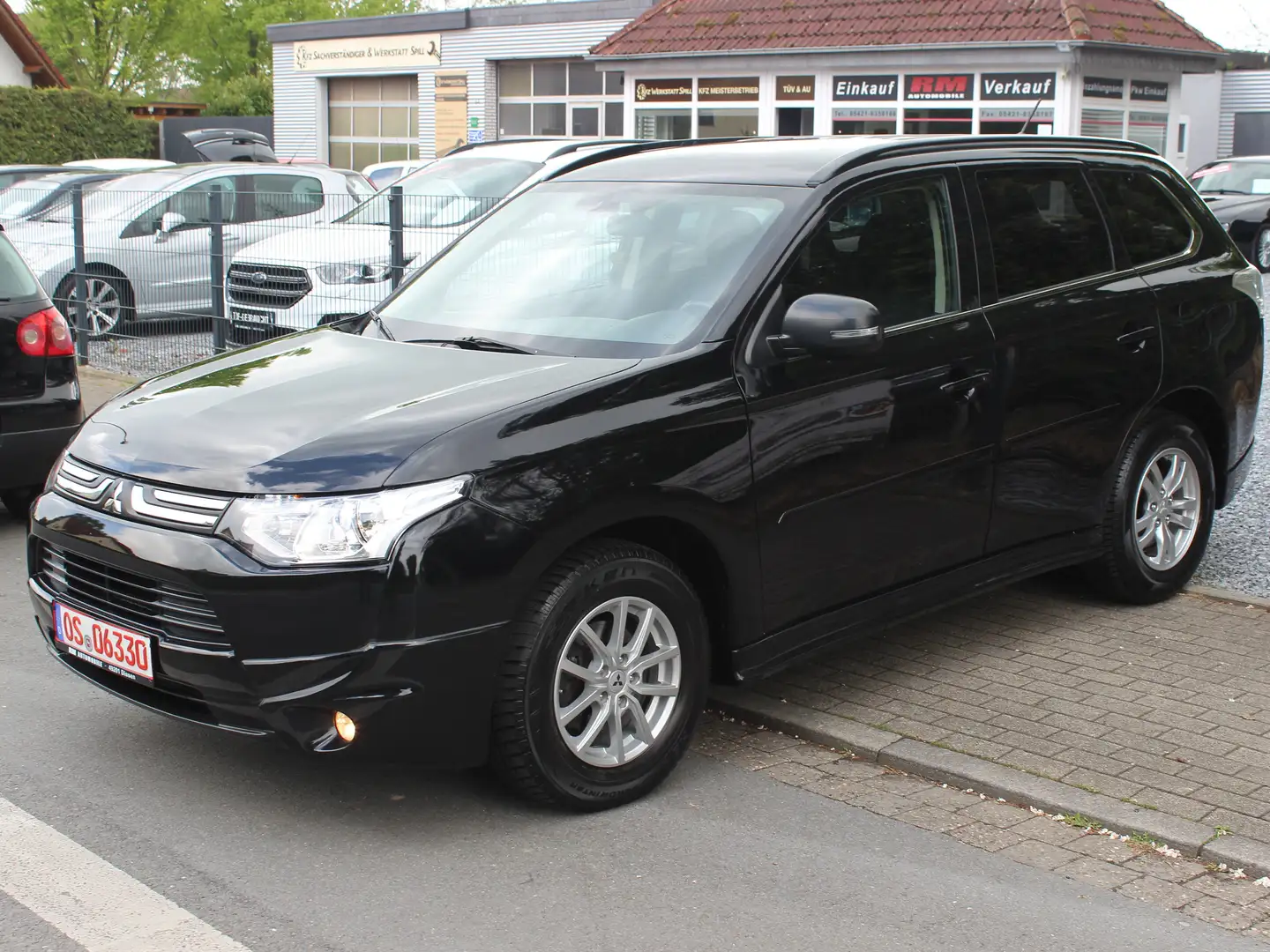 Mitsubishi Outlander 4WD Allradantrieb*HU.AU.NEU*Finanzierung* Schwarz - 1