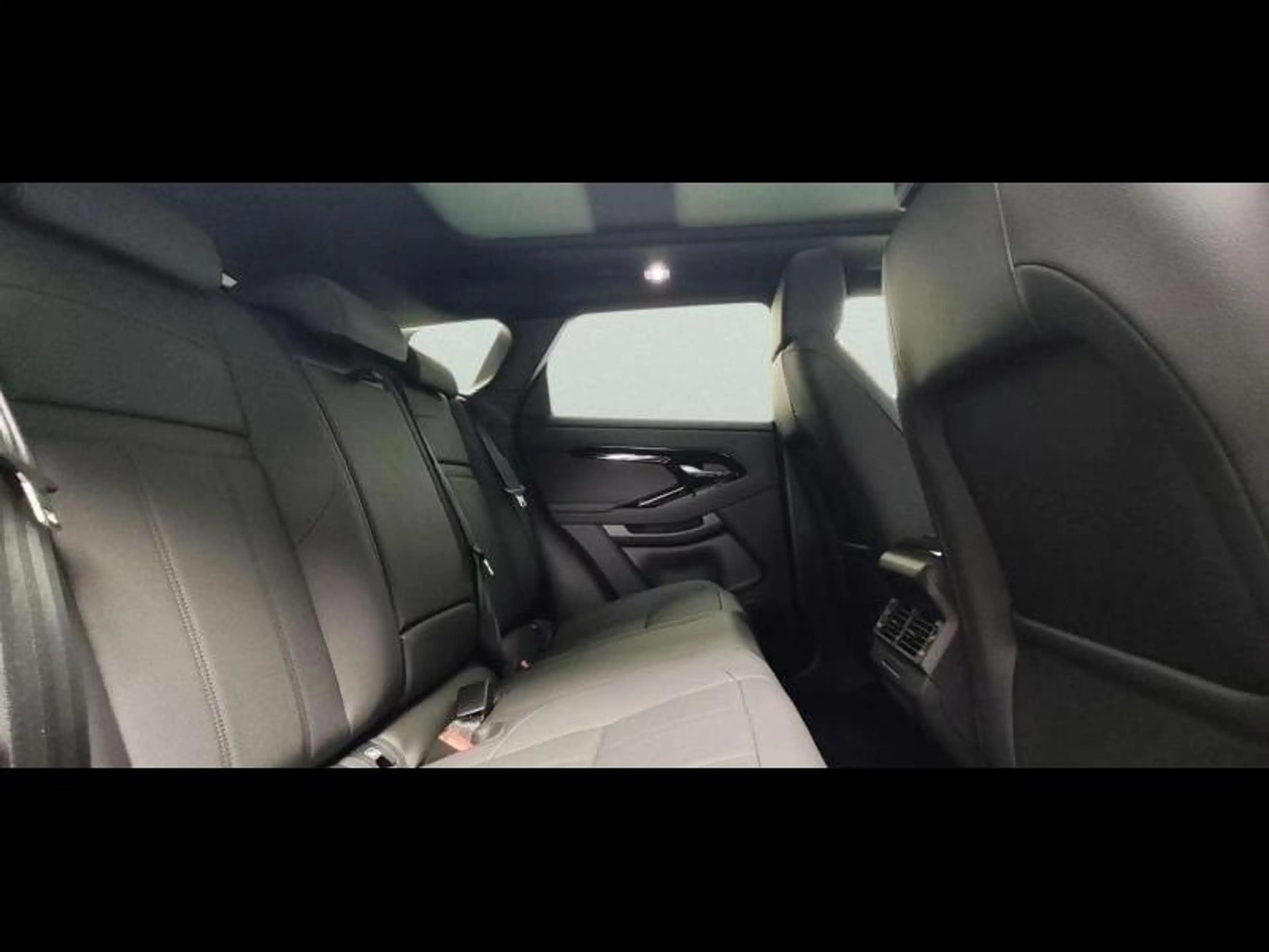 Land Rover Range Rover Evoque P160 FWD Auto S — photo 7