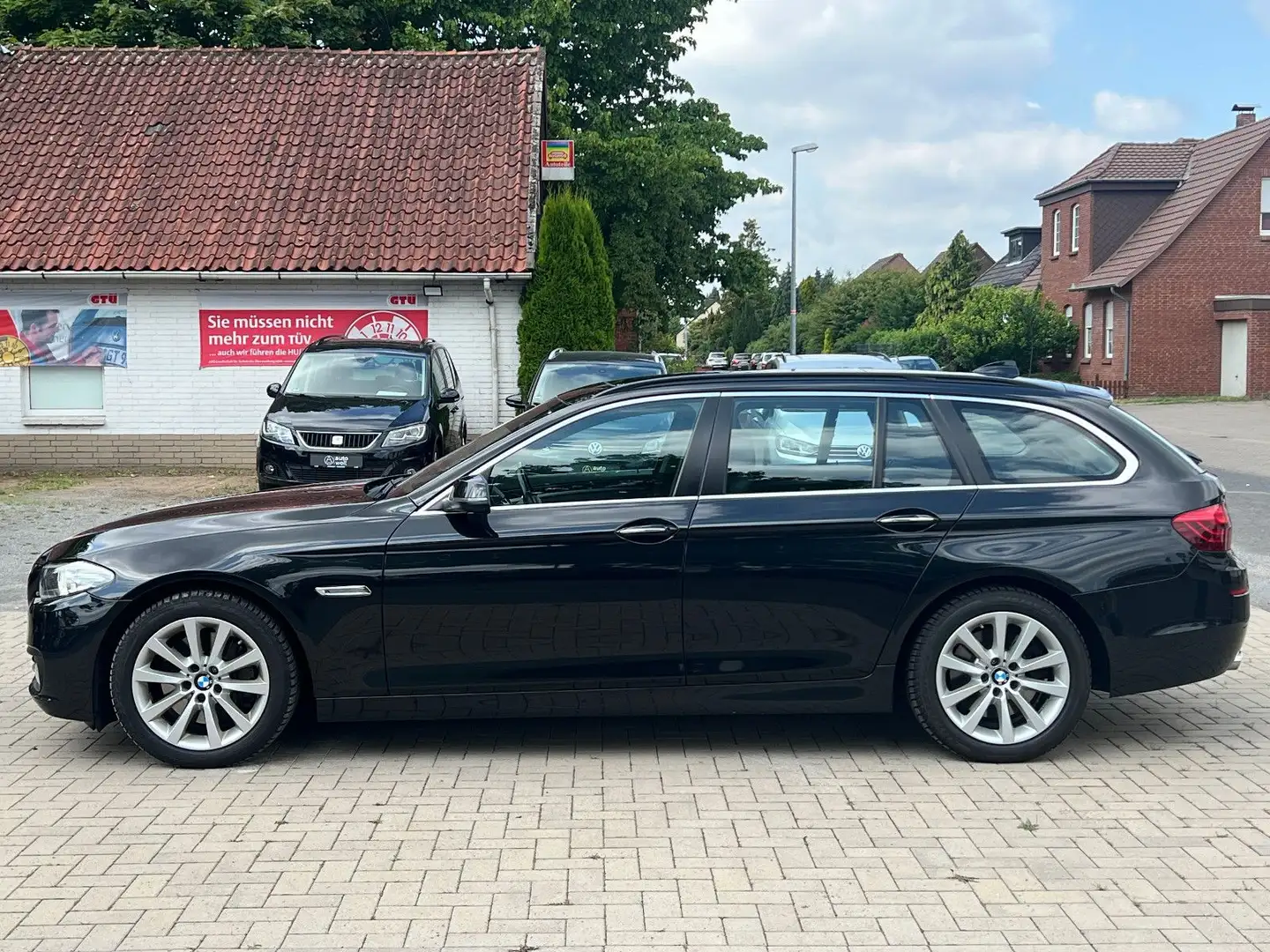 BMW 530 d | Pano | Night | Assist. | Scheck. BMW | Zwart - 2