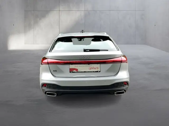 Audi A5 view 4