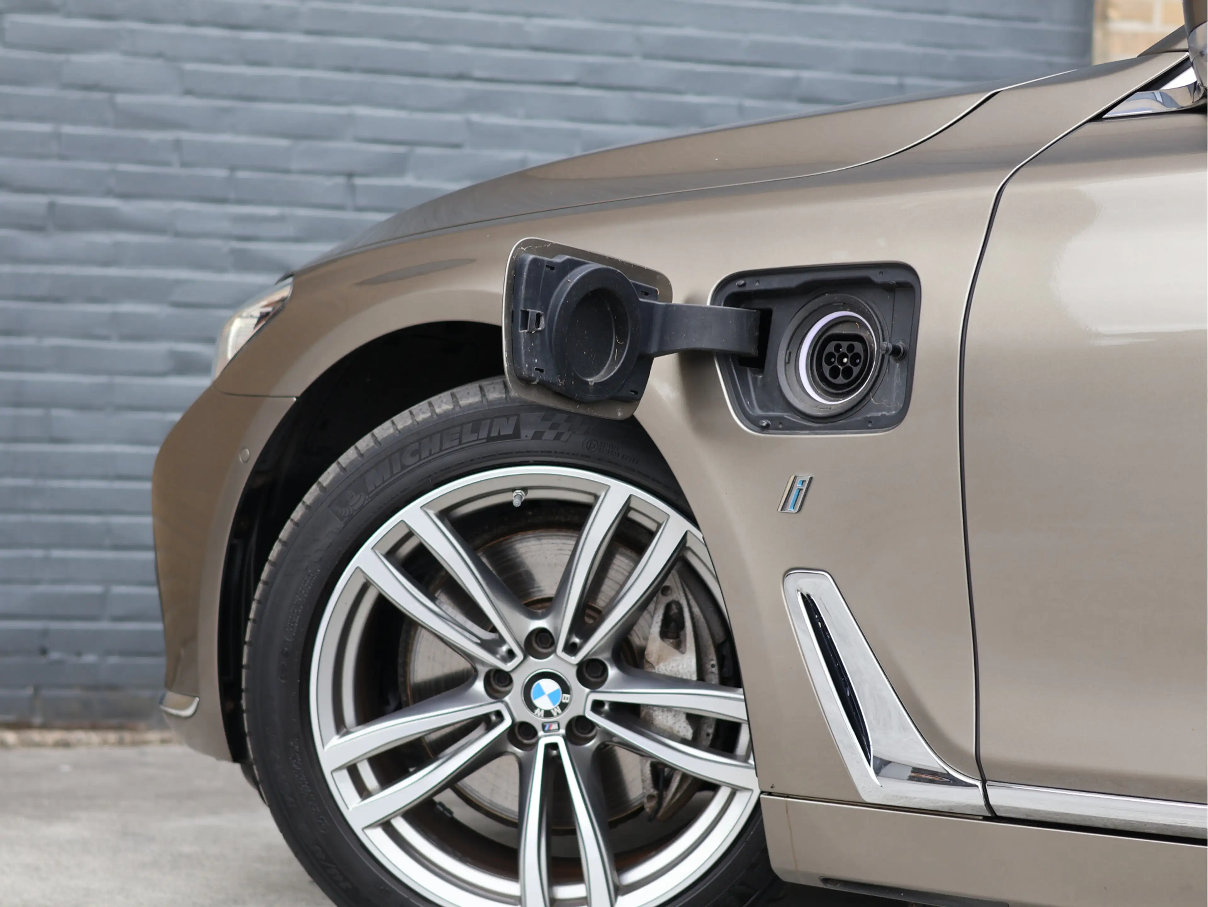 BMW 740 7-serie 740e iPerformance High Executive Laserligh — photo 14