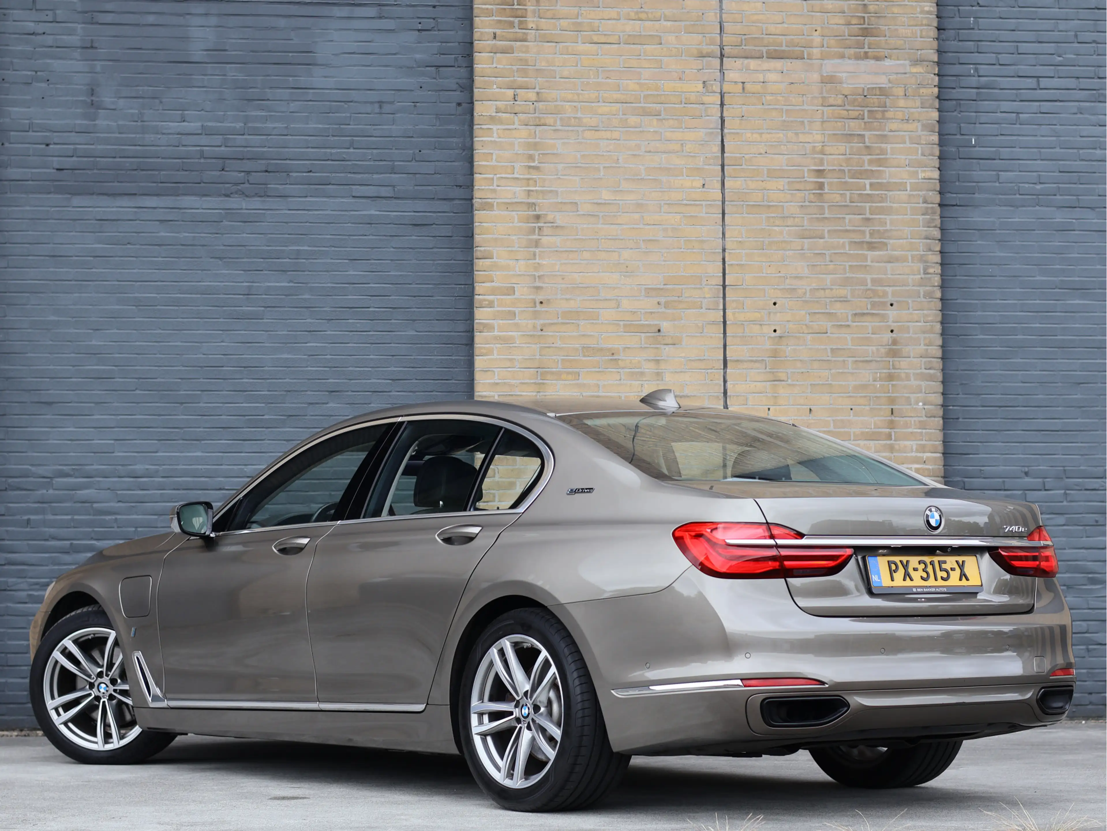 BMW 740 7-serie 740e iPerformance High Executive Laserligh — photo 2