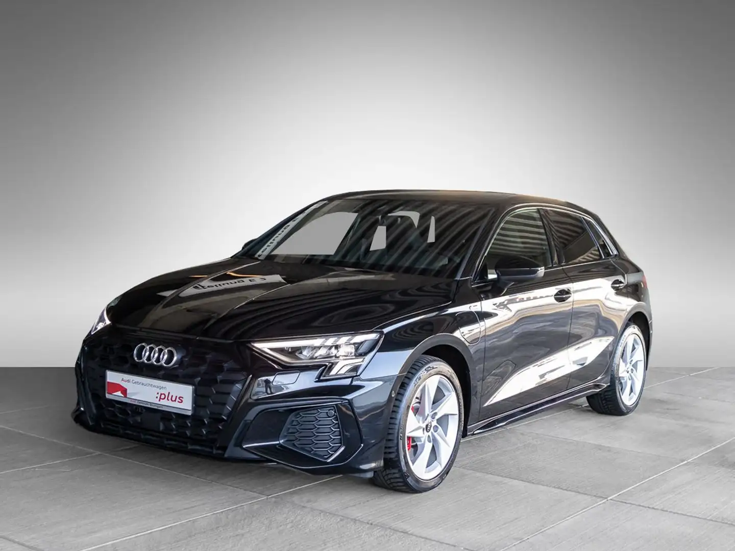 Audi A3 S line 45 TFSI e S-tronic Schwarz - 2