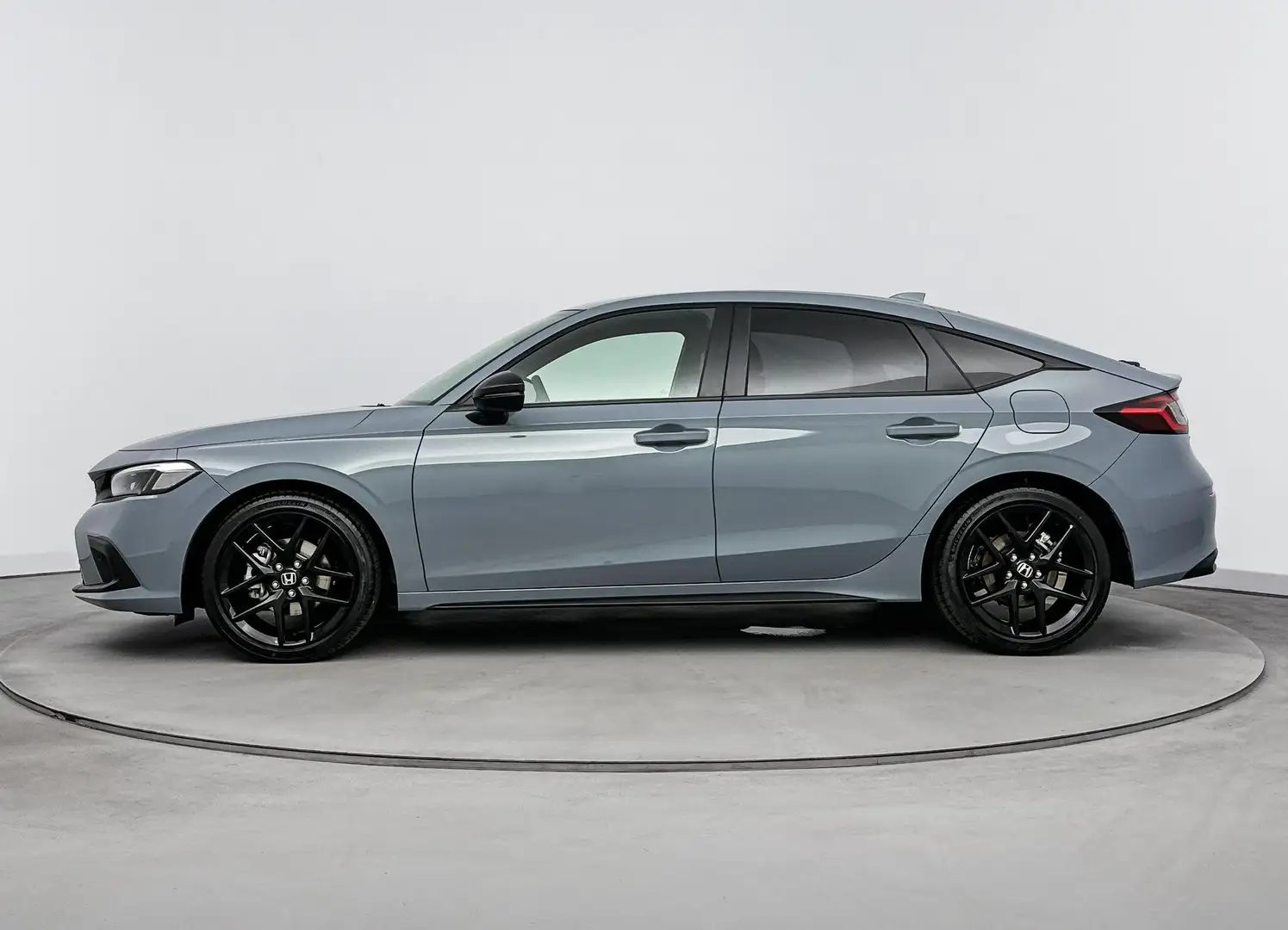 Honda Civic 2.0 e:HEV Advance | Direct uit voorraad leverbaar! Grijs - 2