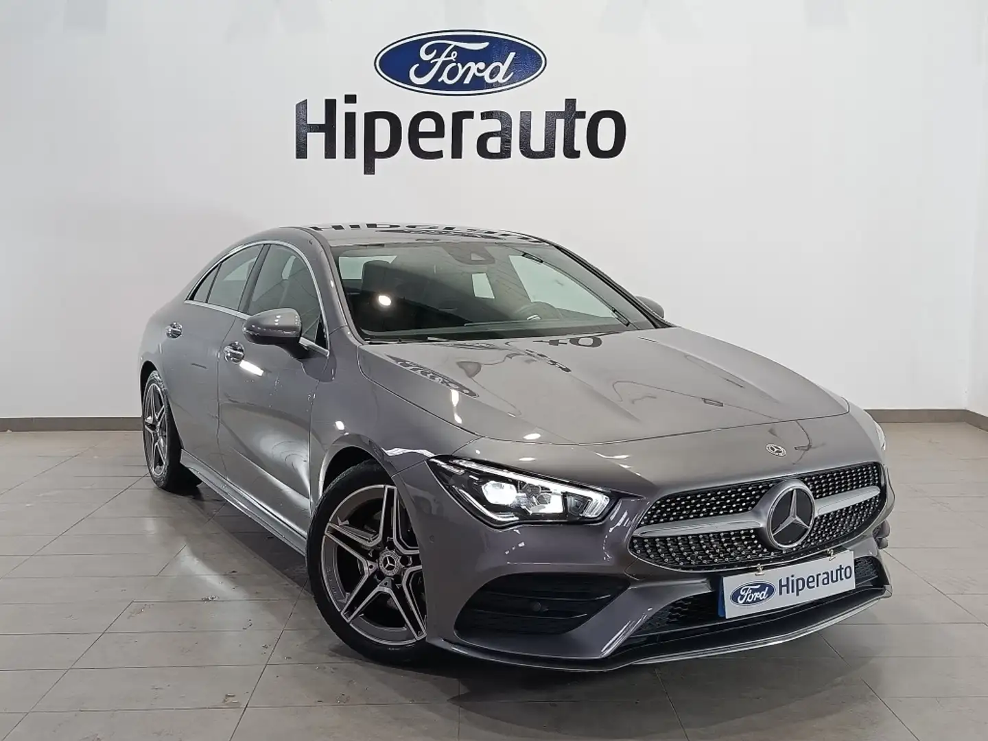 Mercedes-Benz CLA 200 7G-DCT Gris - 1