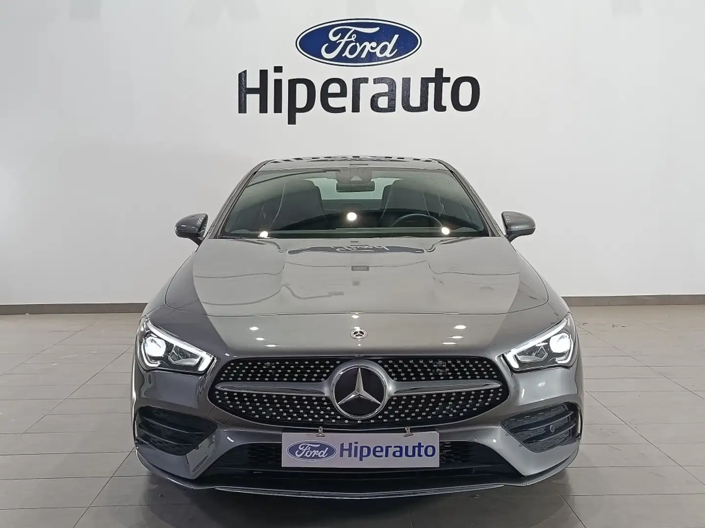 Mercedes-Benz CLA 200 7G-DCT Gris - 2