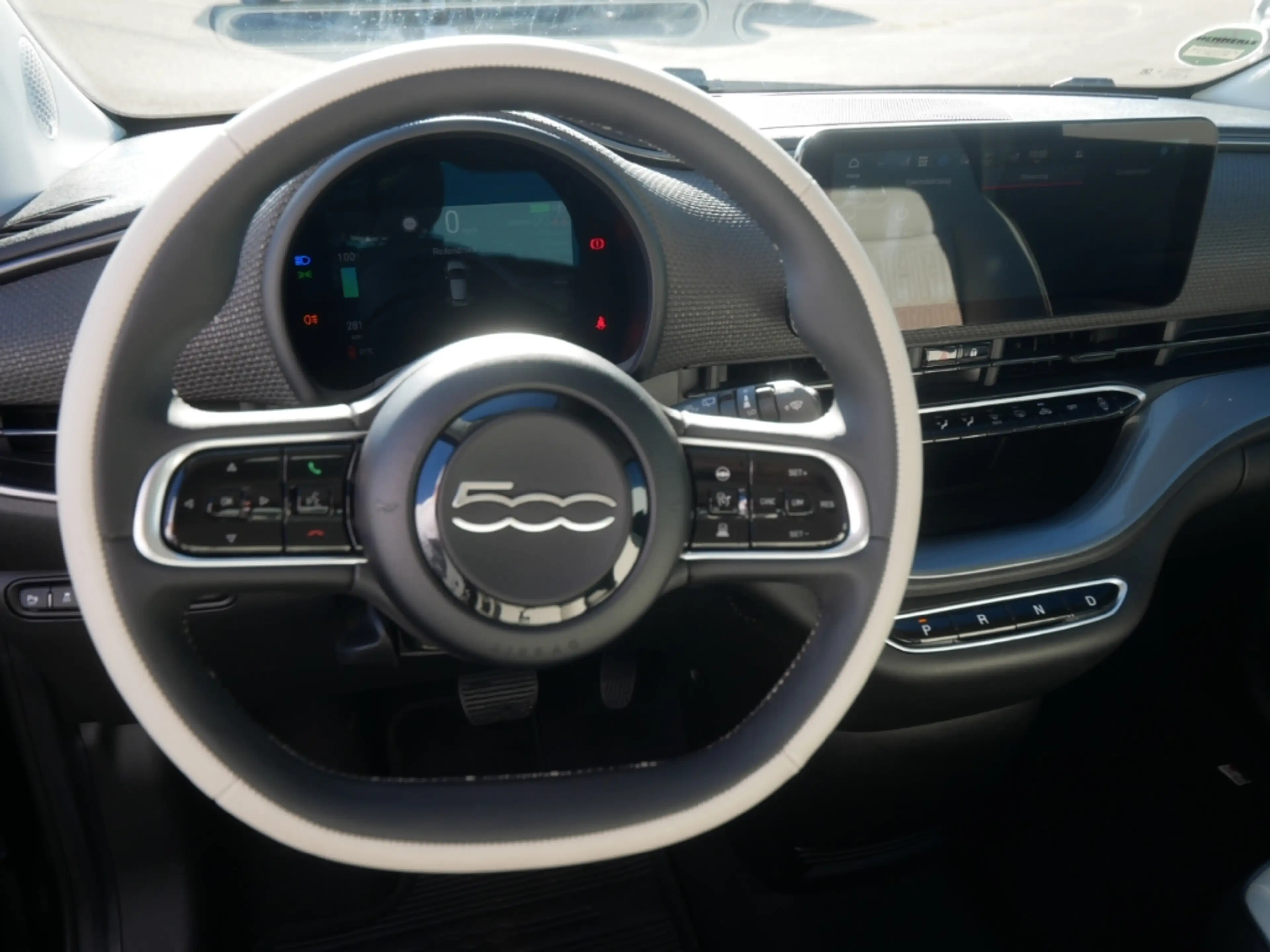 Fiat 500e BY BOCELLI AT 42 Kwh 118PS LED NAVI WINTER — photo 10