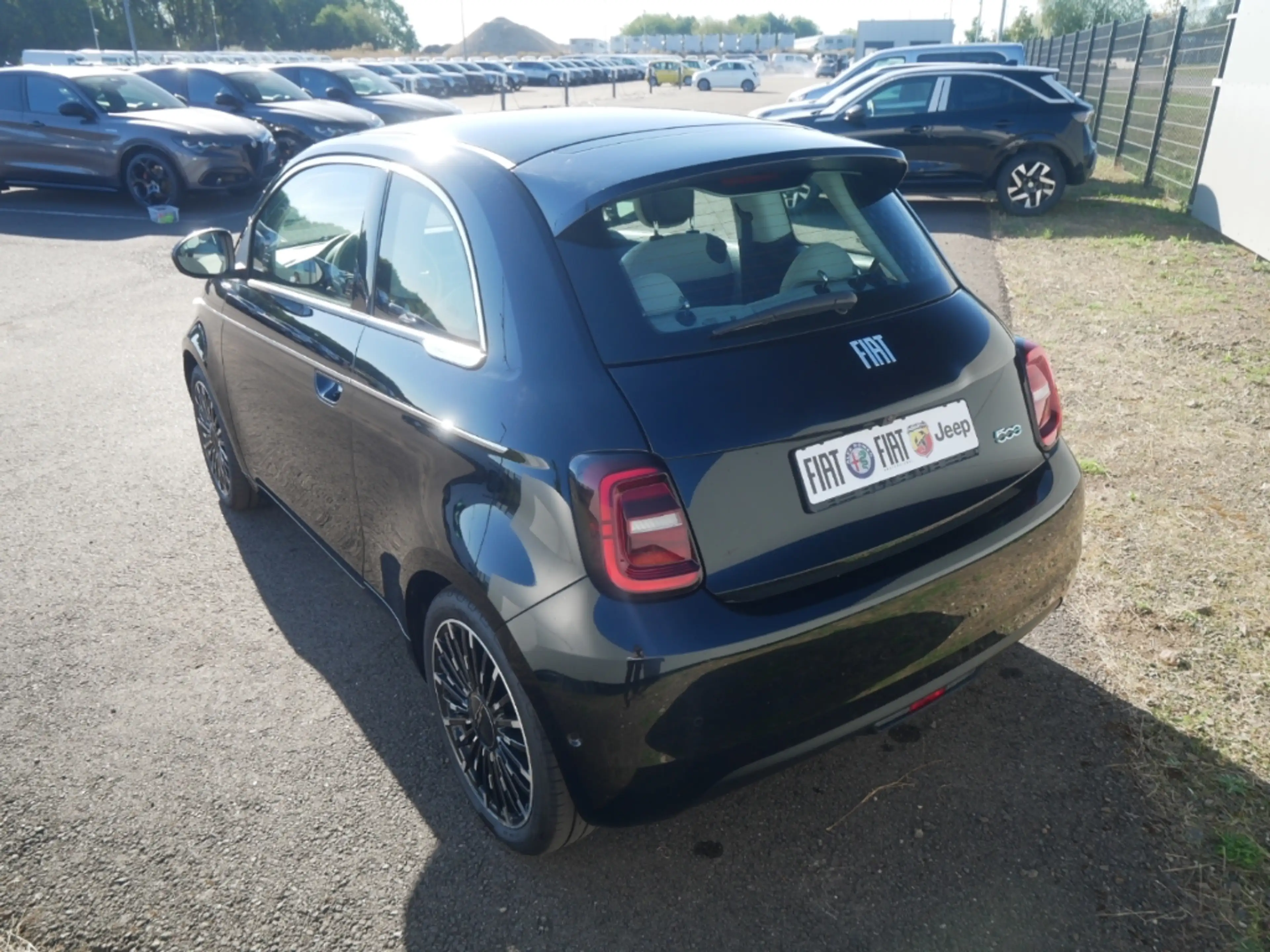 Fiat 500e BY BOCELLI AT 42 Kwh 118PS LED NAVI WINTER — photo 5