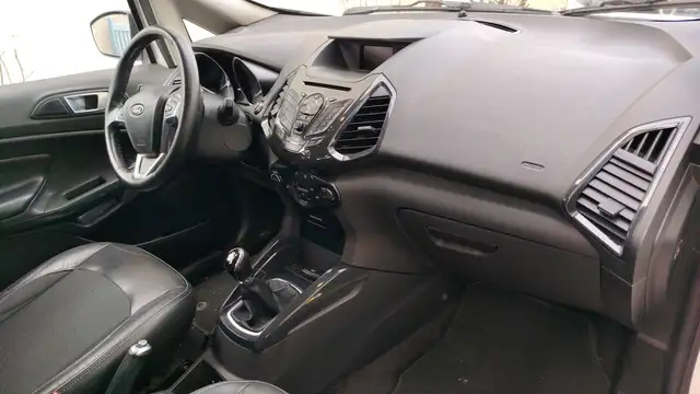 Ford Ecosport view 10