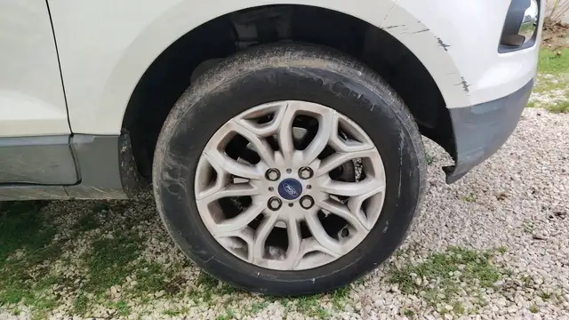 Ford Ecosport view 17