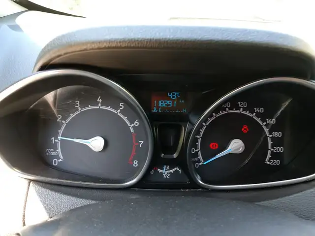 Ford Ecosport view 12