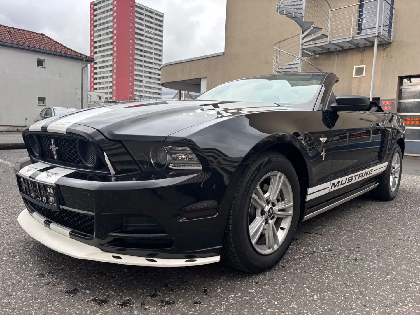Ford Mustang 3.7 V6 Cabrio *Dach NEU & wenig KM* Schwarz - 1