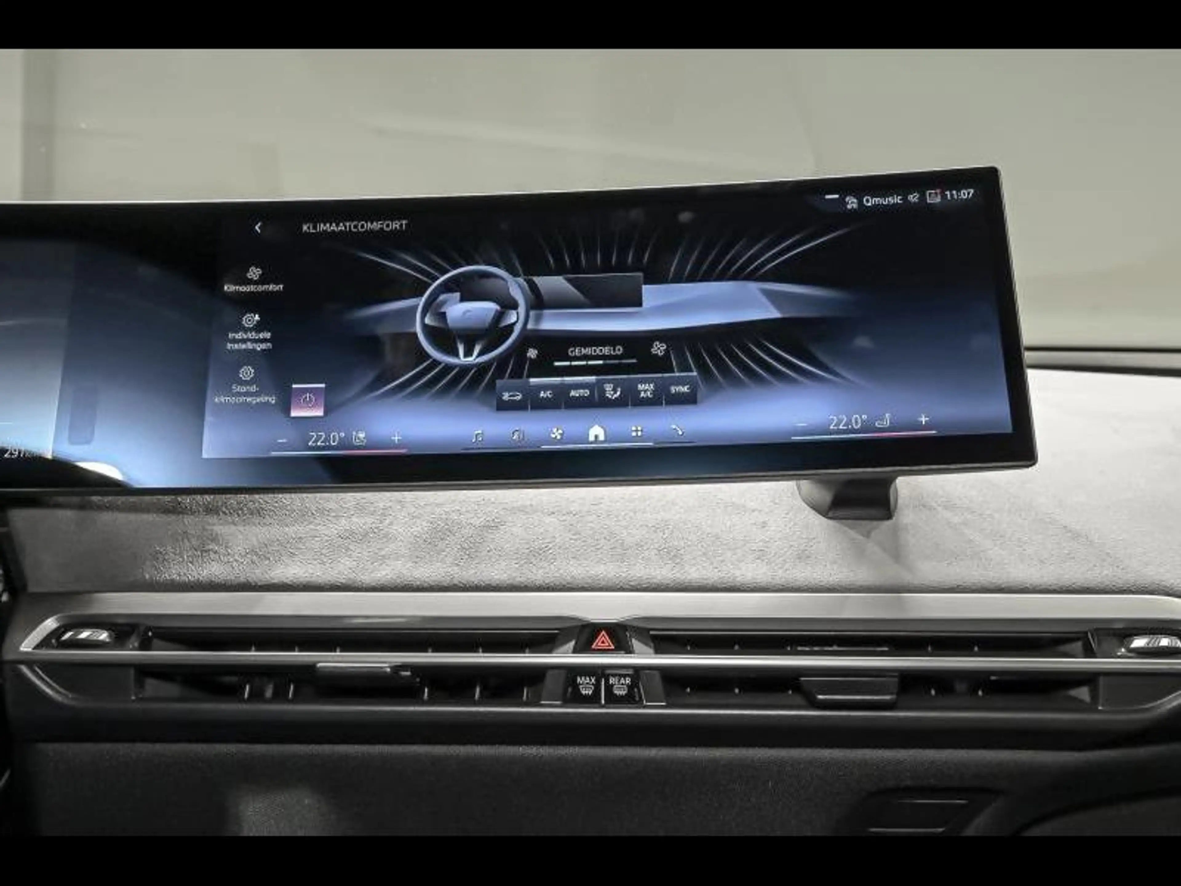 BMW iX xDrive45 - M PACK PRO|DASS+|360CAM|H&K|PANO| — photo 12