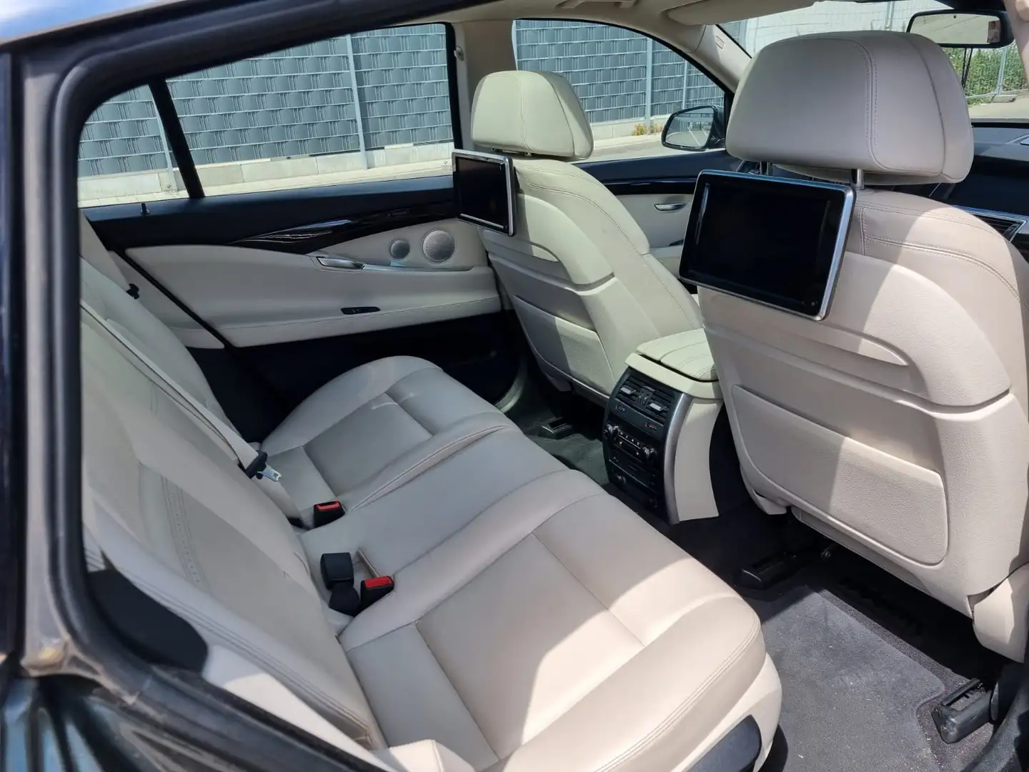 BMW 535 535ii Gran Turismo Luxury - 2