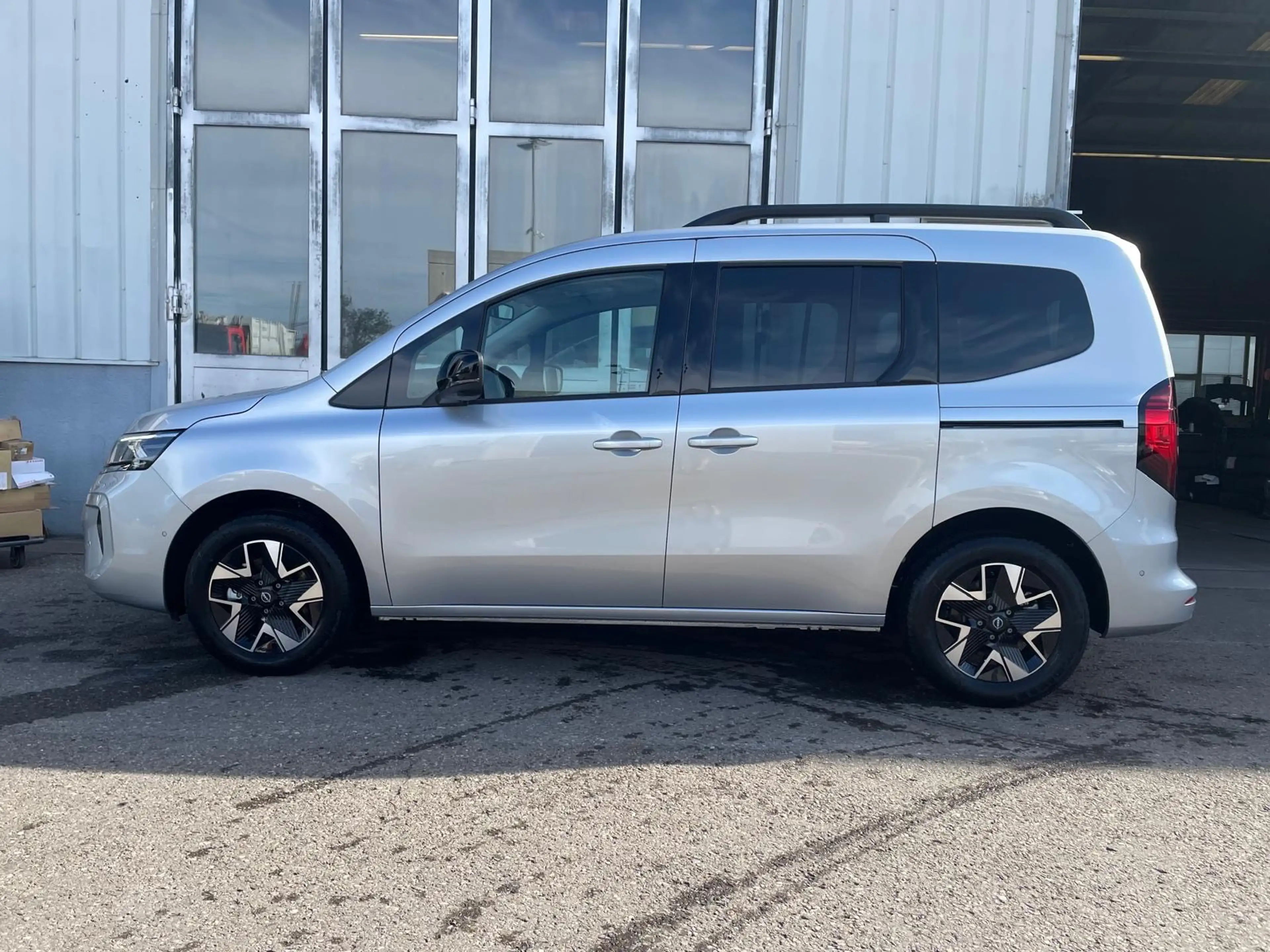 Nissan Townstar Townstar L1 DIG-T 130 Tekna 7DCT Tekna — photo 3