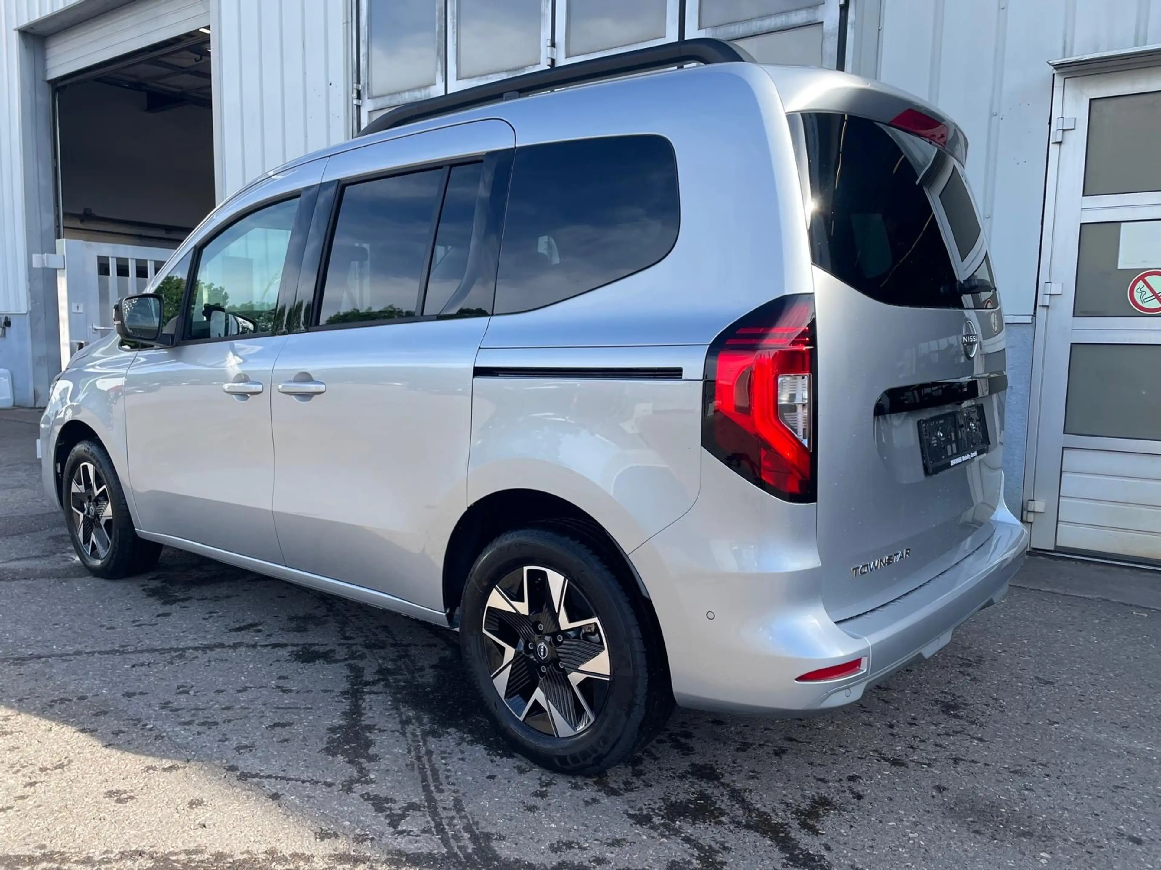 Nissan Townstar Townstar L1 DIG-T 130 Tekna 7DCT Tekna — photo 4