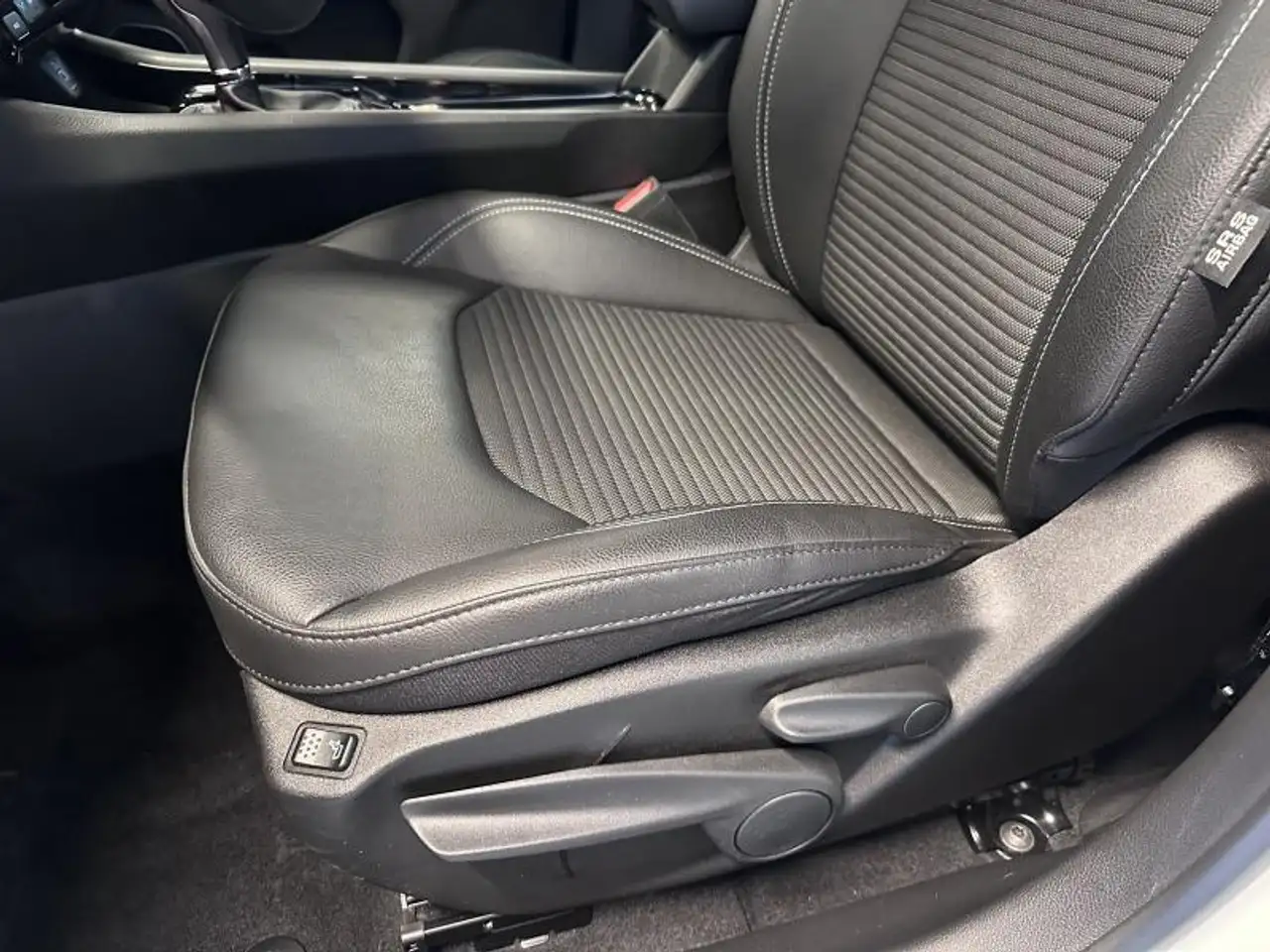 Jeep Compass 1.5 E-HYBRID LIMITED T4 130 DCT 7 15