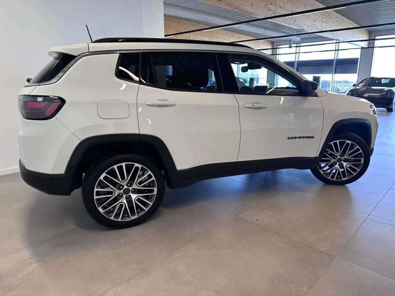 Jeep Compass 1.5 E-HYBRID LIMITED T4 130 DCT 7 23