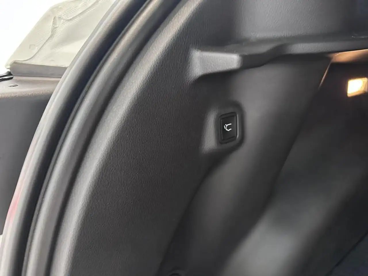 Jeep Compass 1.5 E-HYBRID LIMITED T4 130 DCT 7 25