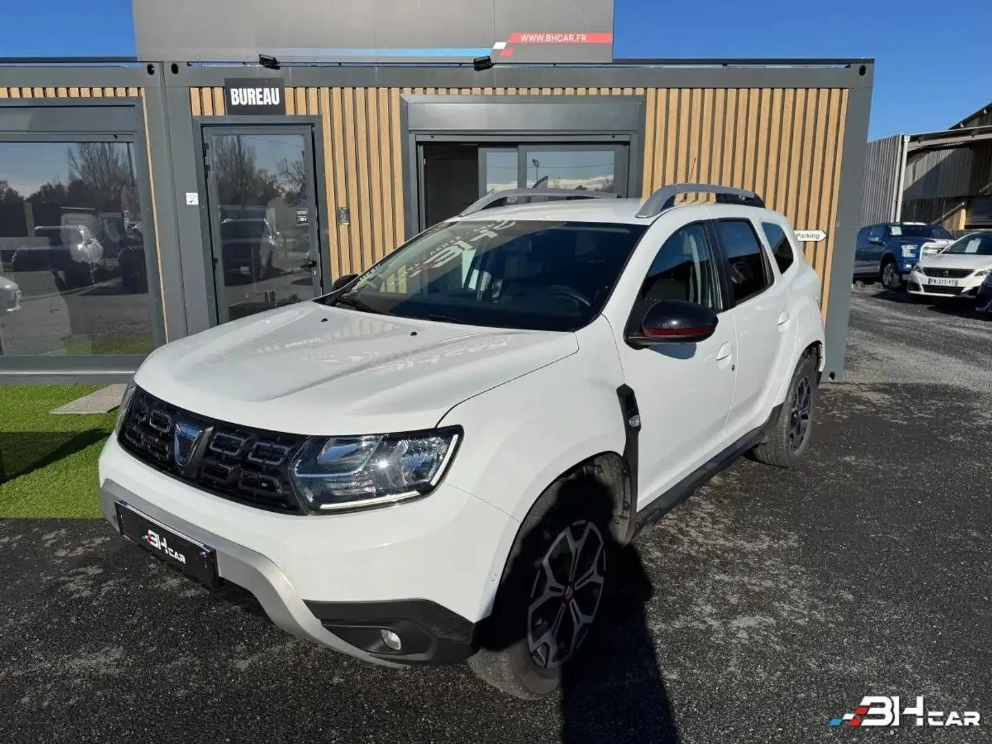 Dacia Duster 1.5 BLUEDCI 115ch TECHROAD 4X2 Attelage cam multiview carplay Blanc - 2