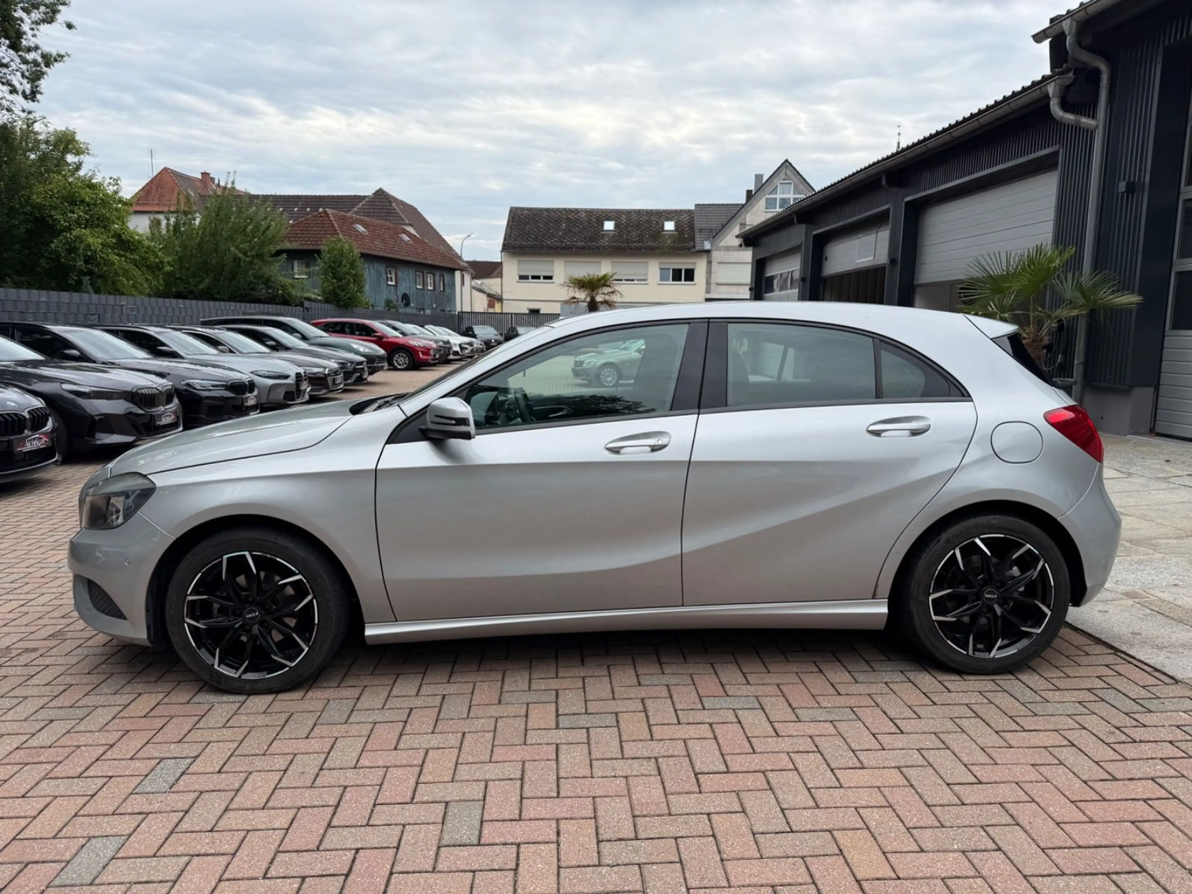 Mercedes-Benz A 180 BlueEfficiency Klima 8-Fach Euro 6 — photo 8