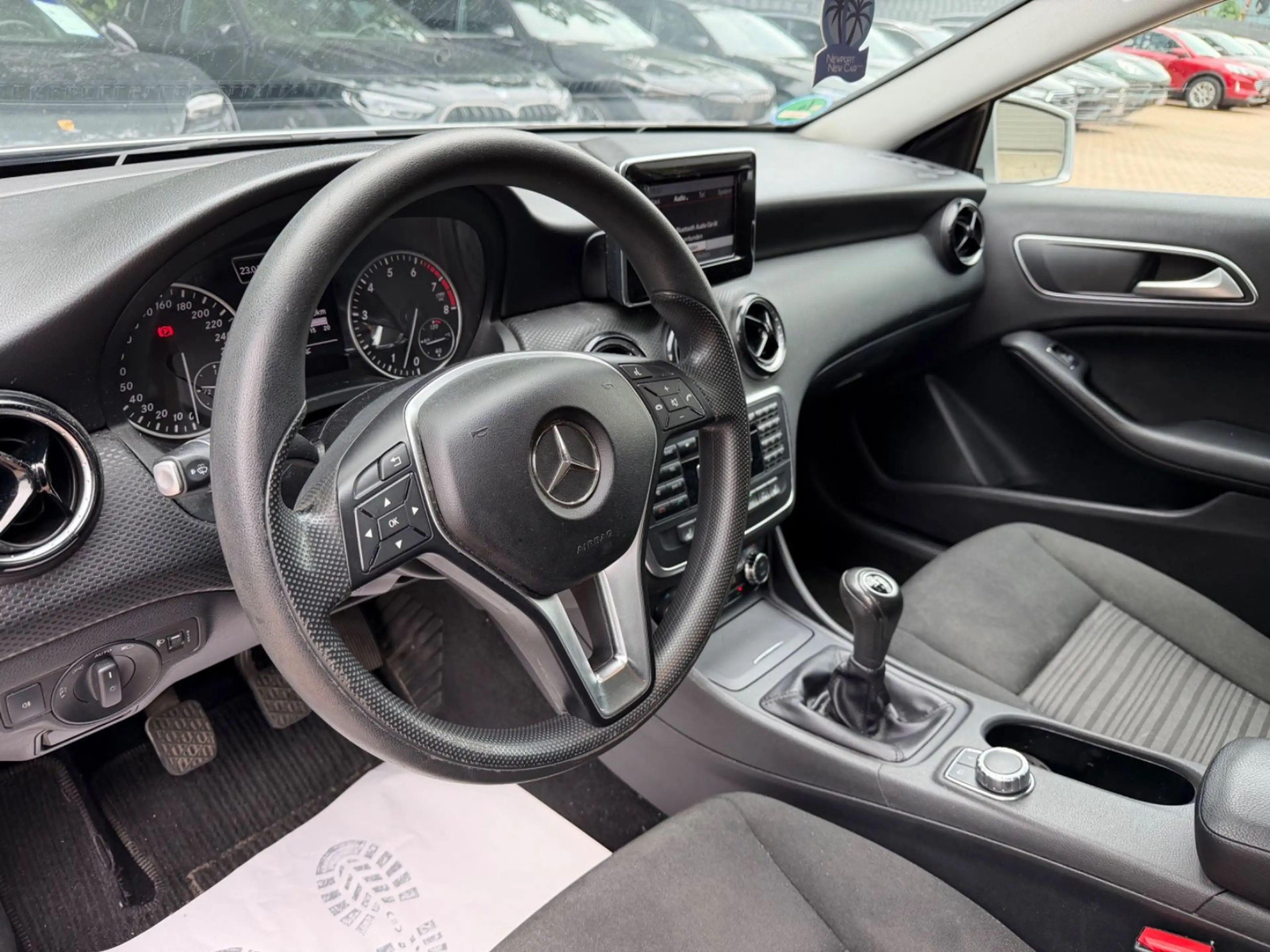 Mercedes-Benz A 180 BlueEfficiency Klima 8-Fach Euro 6 — photo 9