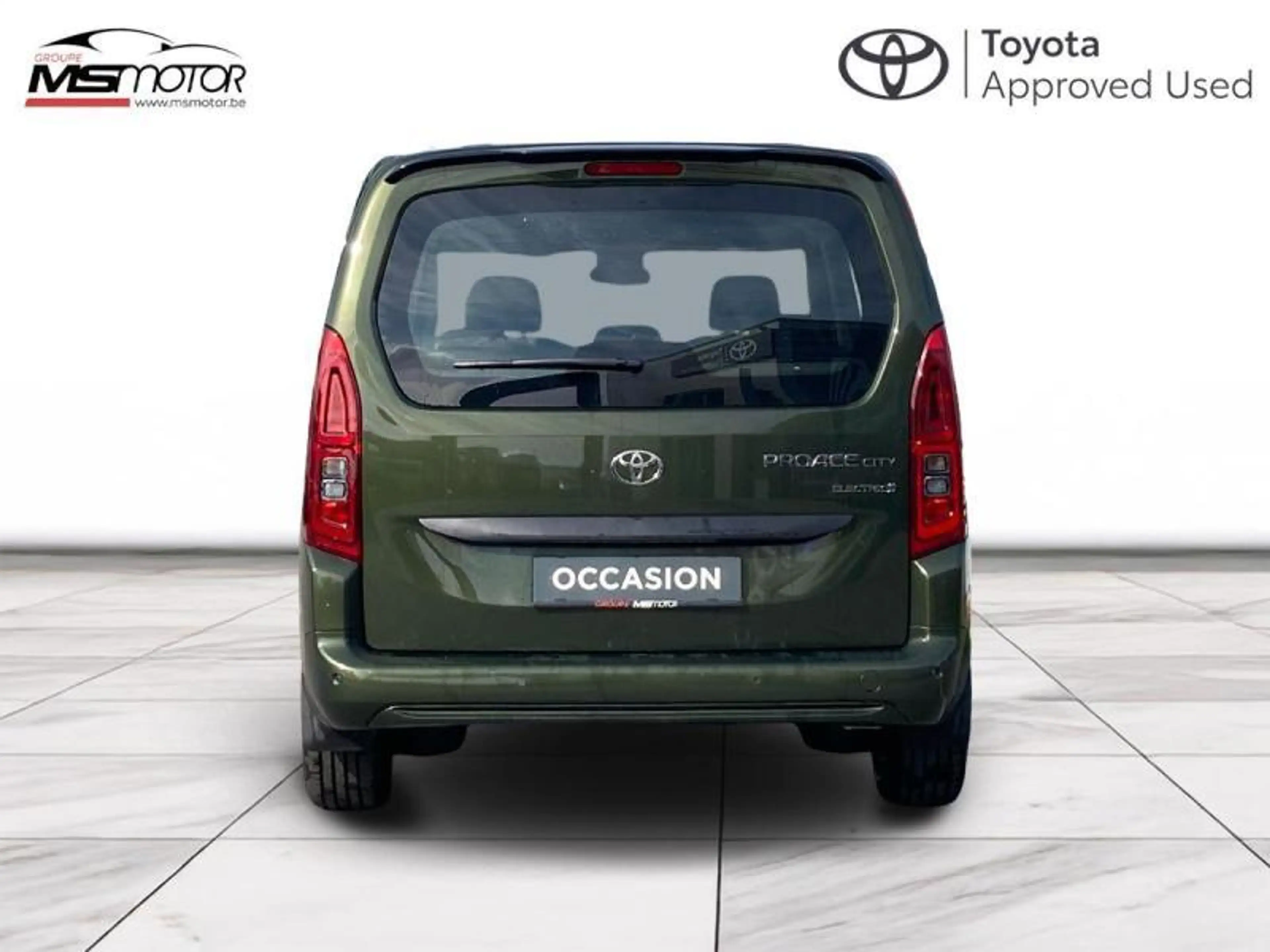 Toyota Verso Shuttle 5pl — photo 5