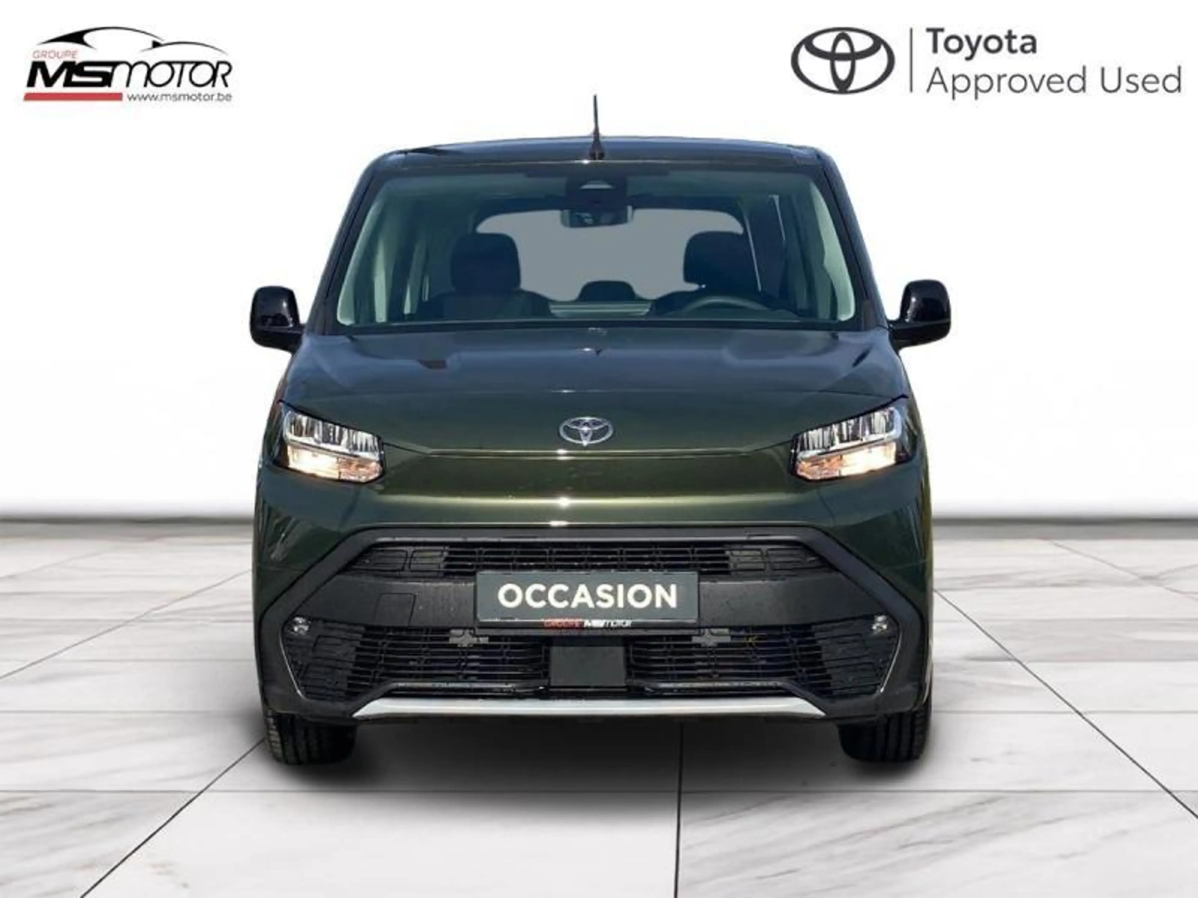Toyota Verso Shuttle 5pl — photo 9