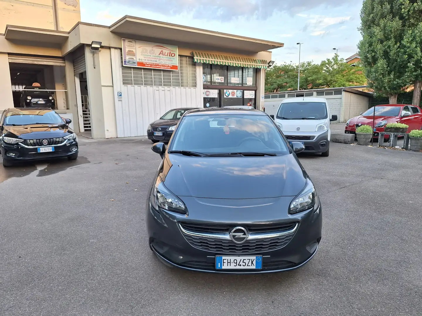 Opel Corsa Corsa V 2015 5p 1.4 Advance (n-joy) Gpl 90cv Gris - 2