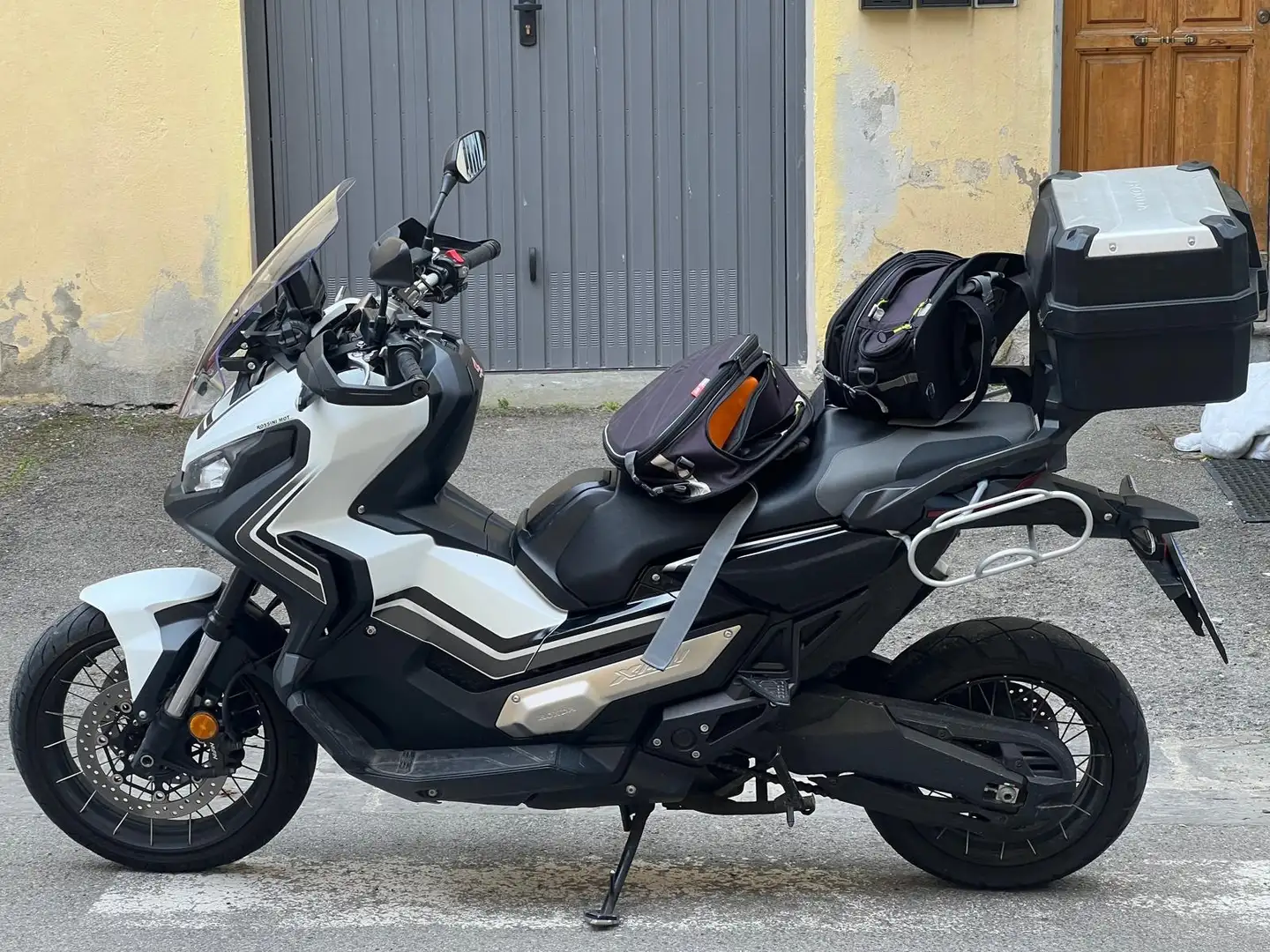 Honda X-ADV Negru - 2