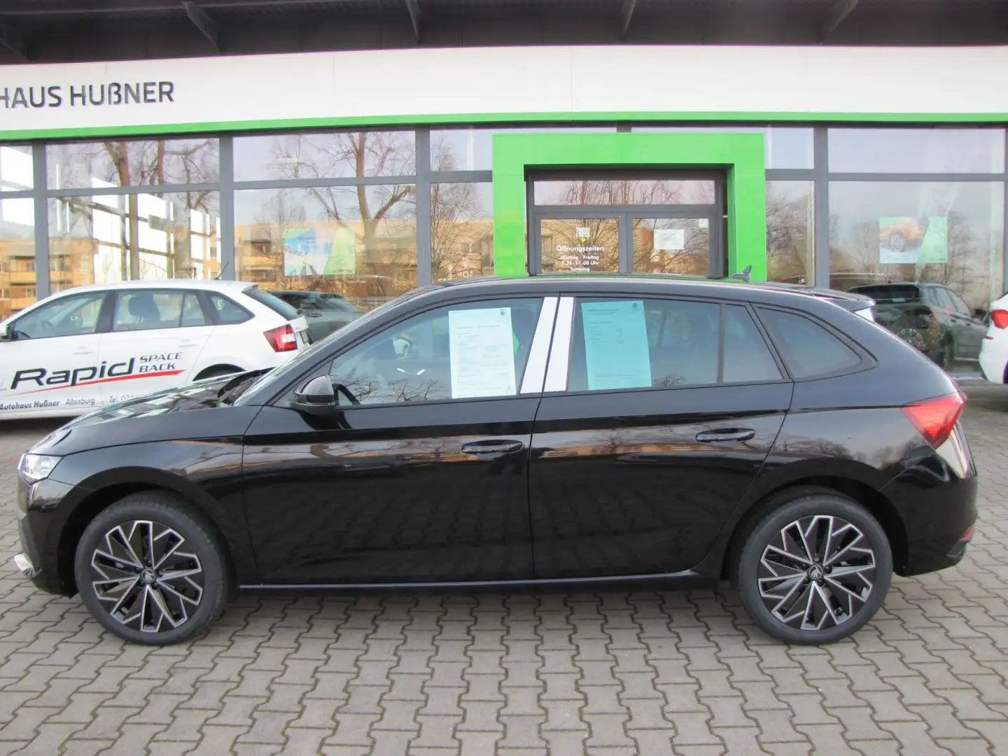 Skoda Scala Selection 1,0 TSI DSG Schwarz - 2