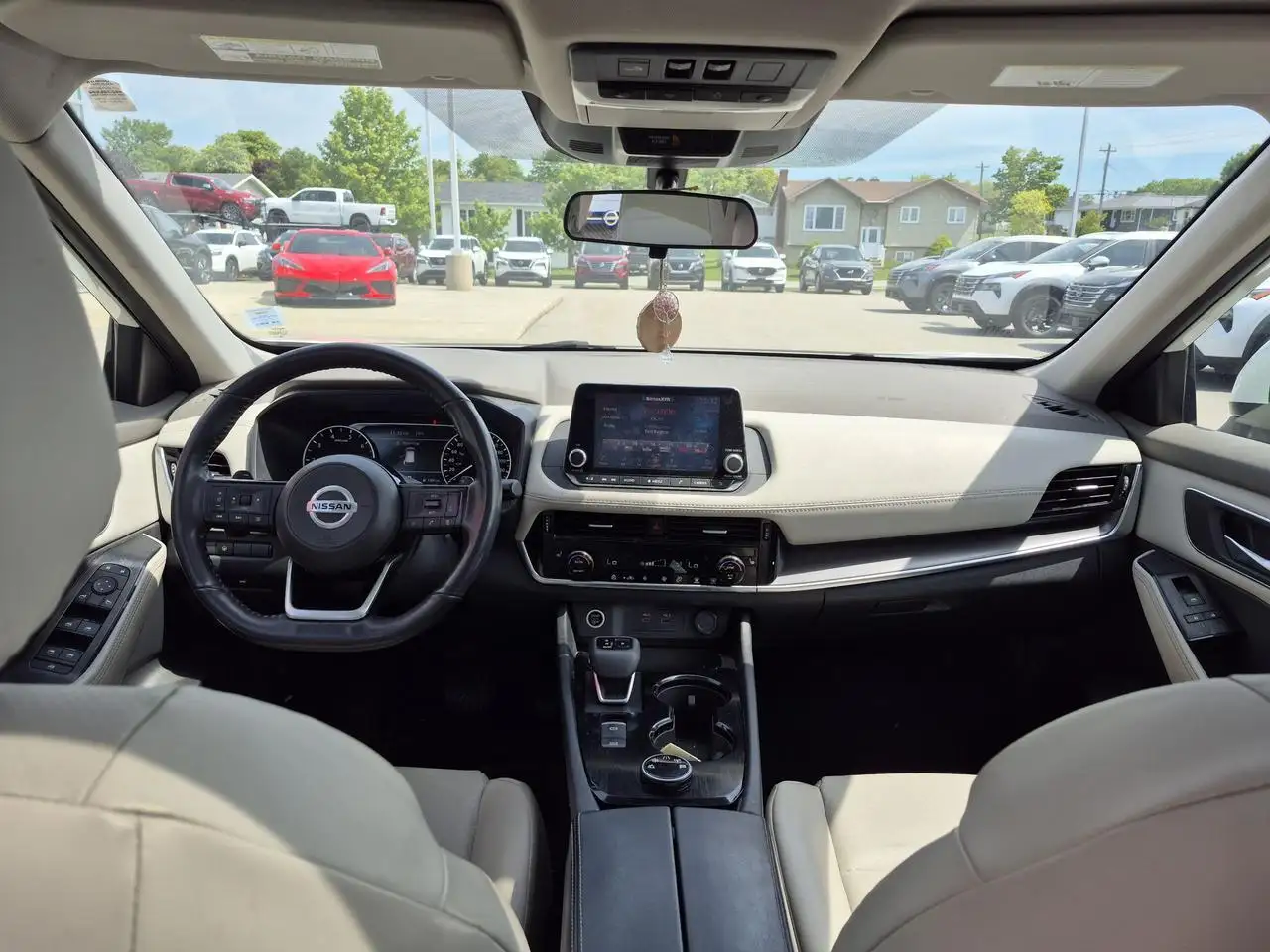 Nissan Rogue fotografie Nissan Rogue