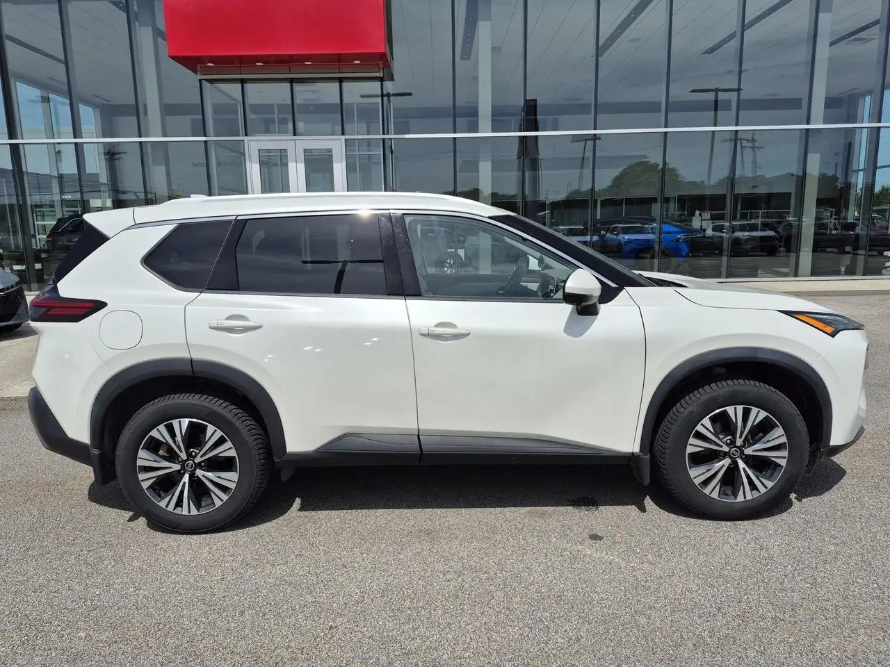 Nissan Rogue fotografie Nissan Rogue