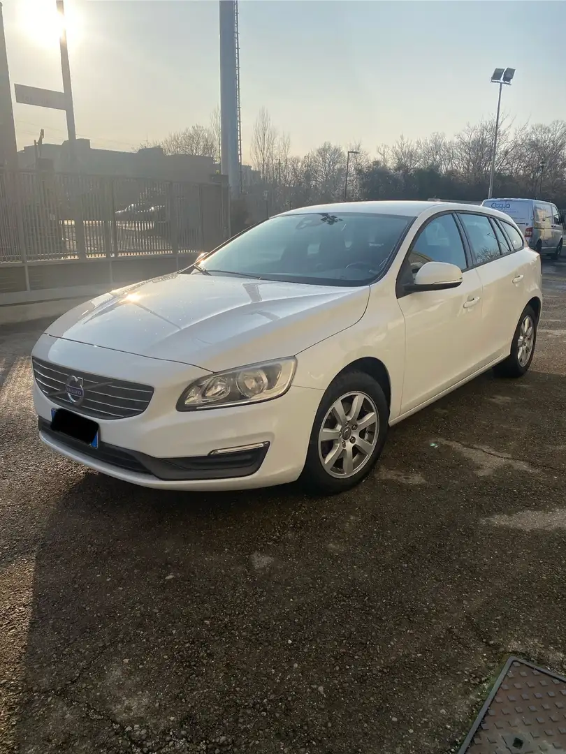 Volvo V60 1.6 d2 Kinetic - 1