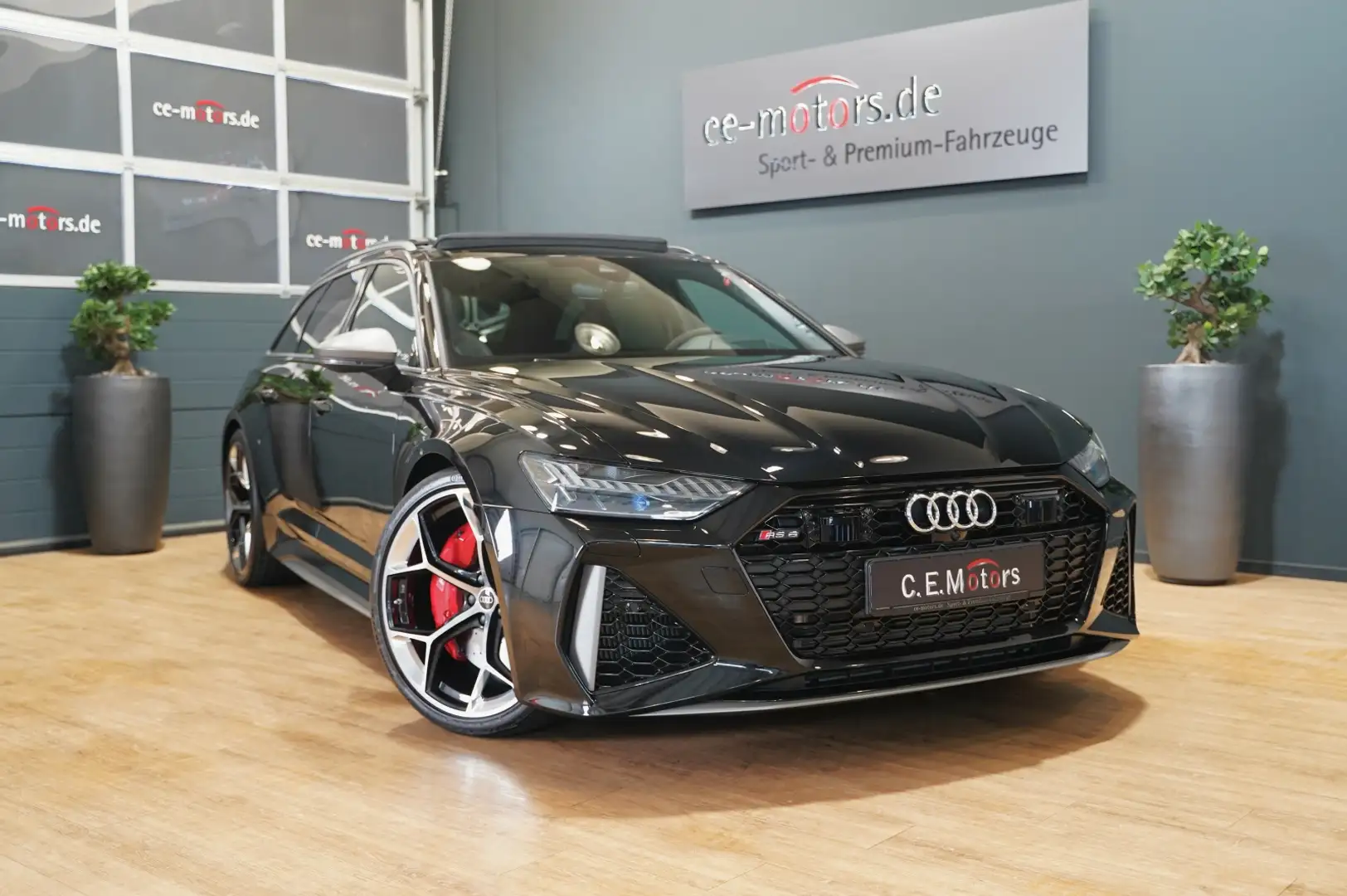 Audi RS6 RS 6 Avant 4.0 TFSI PERFORMANCE *HEAD-UP*STANDHZ Zwart - 1