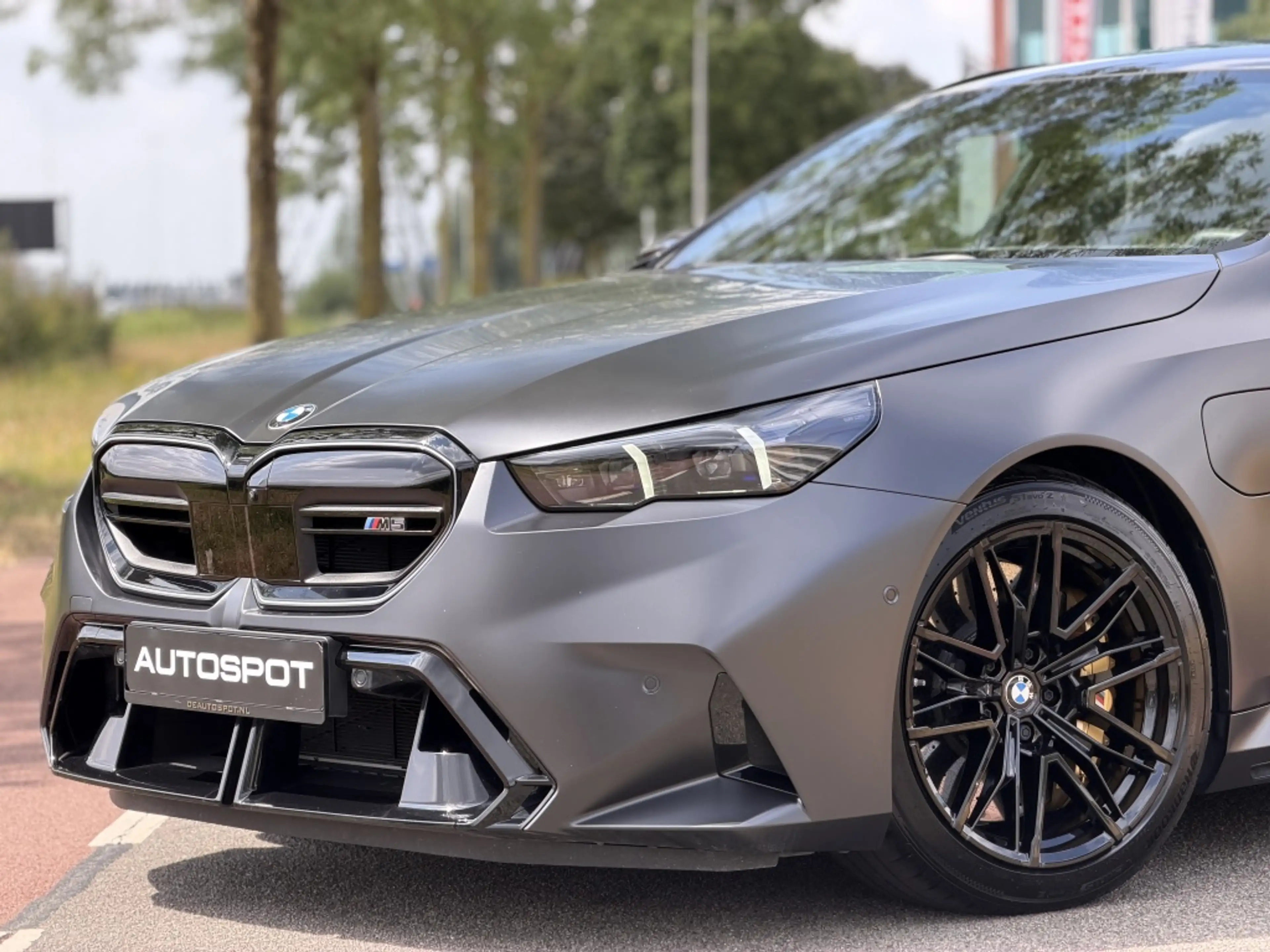 BMW M5 Touring Pano Keramisch HUD M-Drive Carbon B&W — photo 18