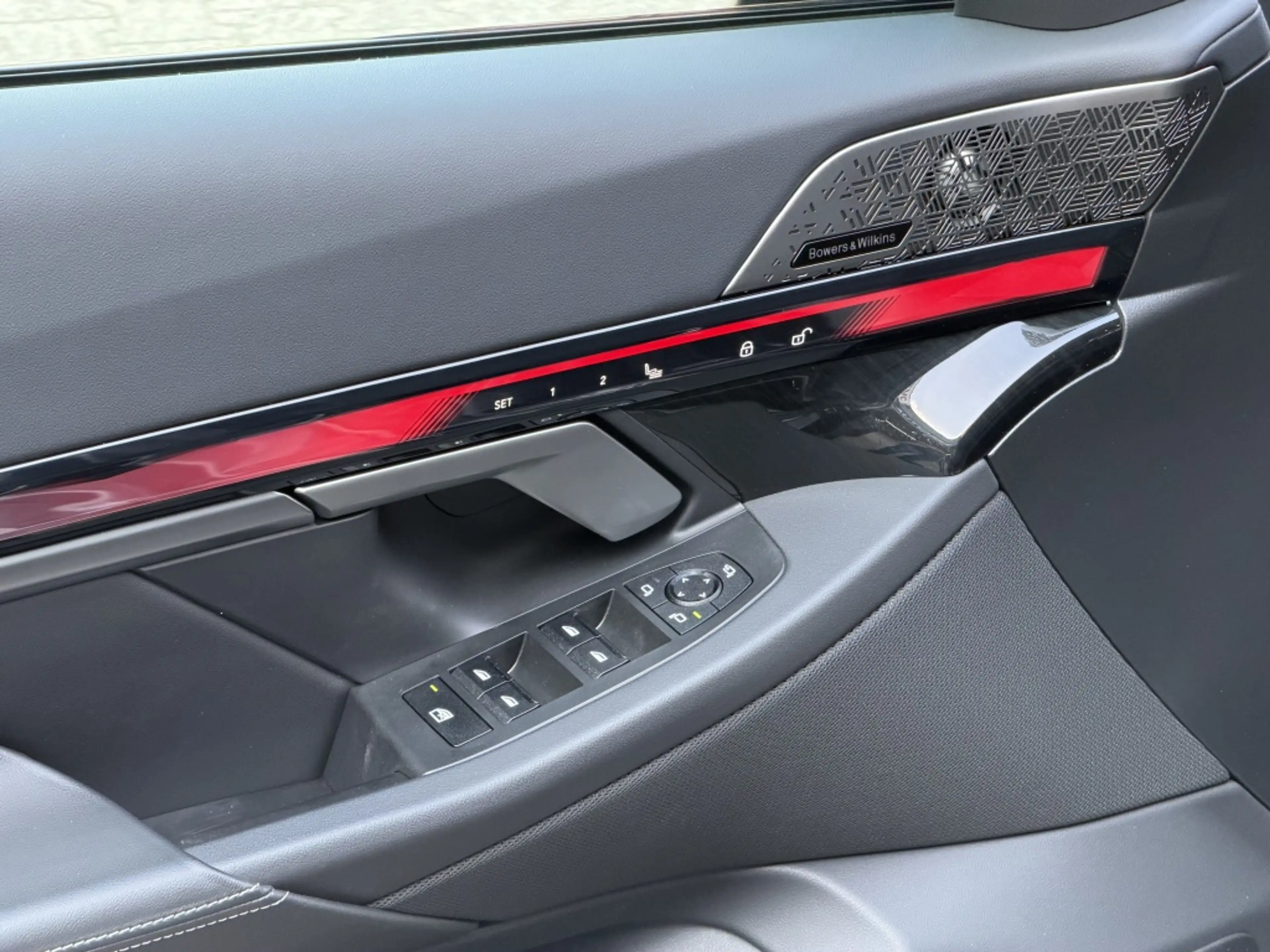 BMW M5 Touring Pano Keramisch HUD M-Drive Carbon B&W — photo 35