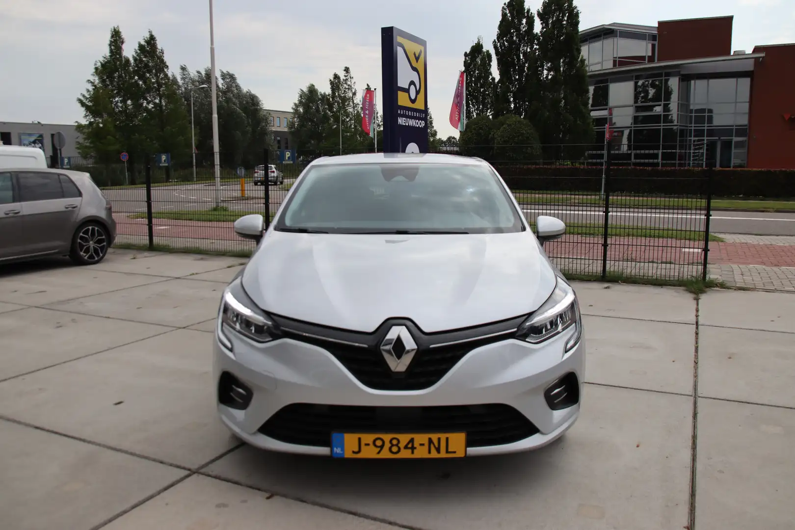Renault Clio 1.0 TCe Airco, Multimedia-Carplay, PDC, 1e eig, NL Gris - 2