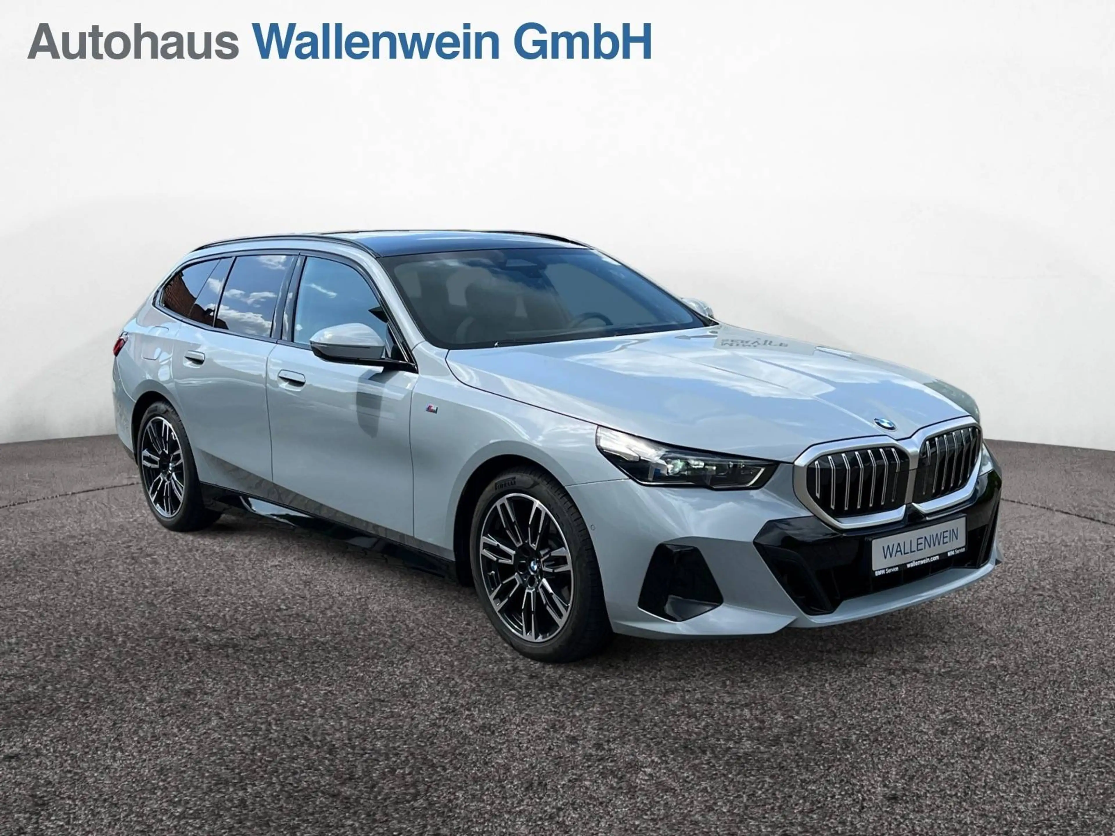 BMW 520 d Touring, M Sport, Panorama, AHK, DrivAssPlus — photo 5