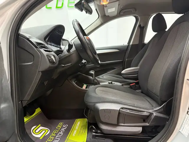 BMW X1 view 11