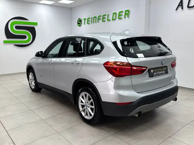 BMW X1 view 5