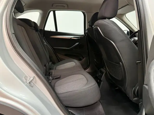 BMW X1 view 14