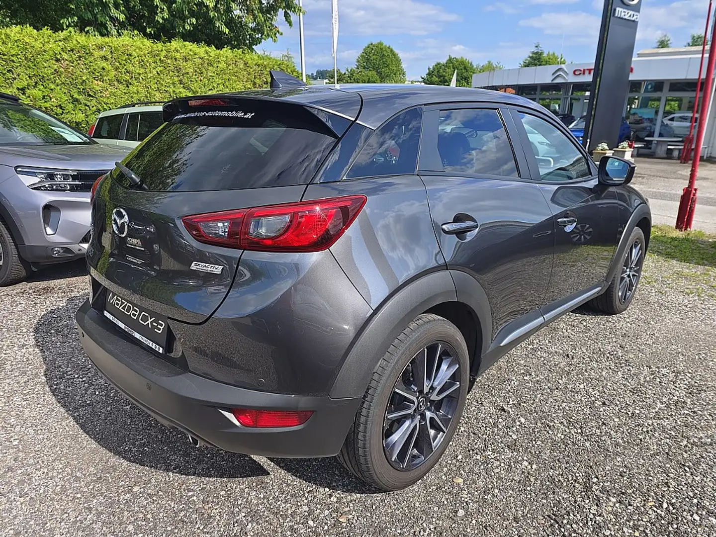 Mazda CX-3 CD105 AWD Allrad Revolution Grau - 2