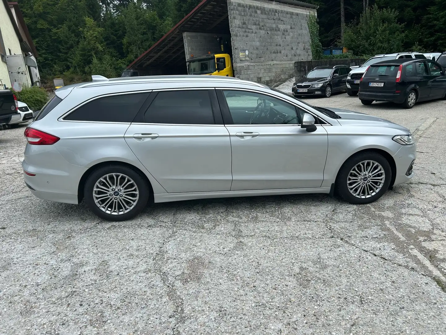 Ford Mondeo Mondeo Titanium 2,0 EcoBlue Aut. AHK Silber - 2